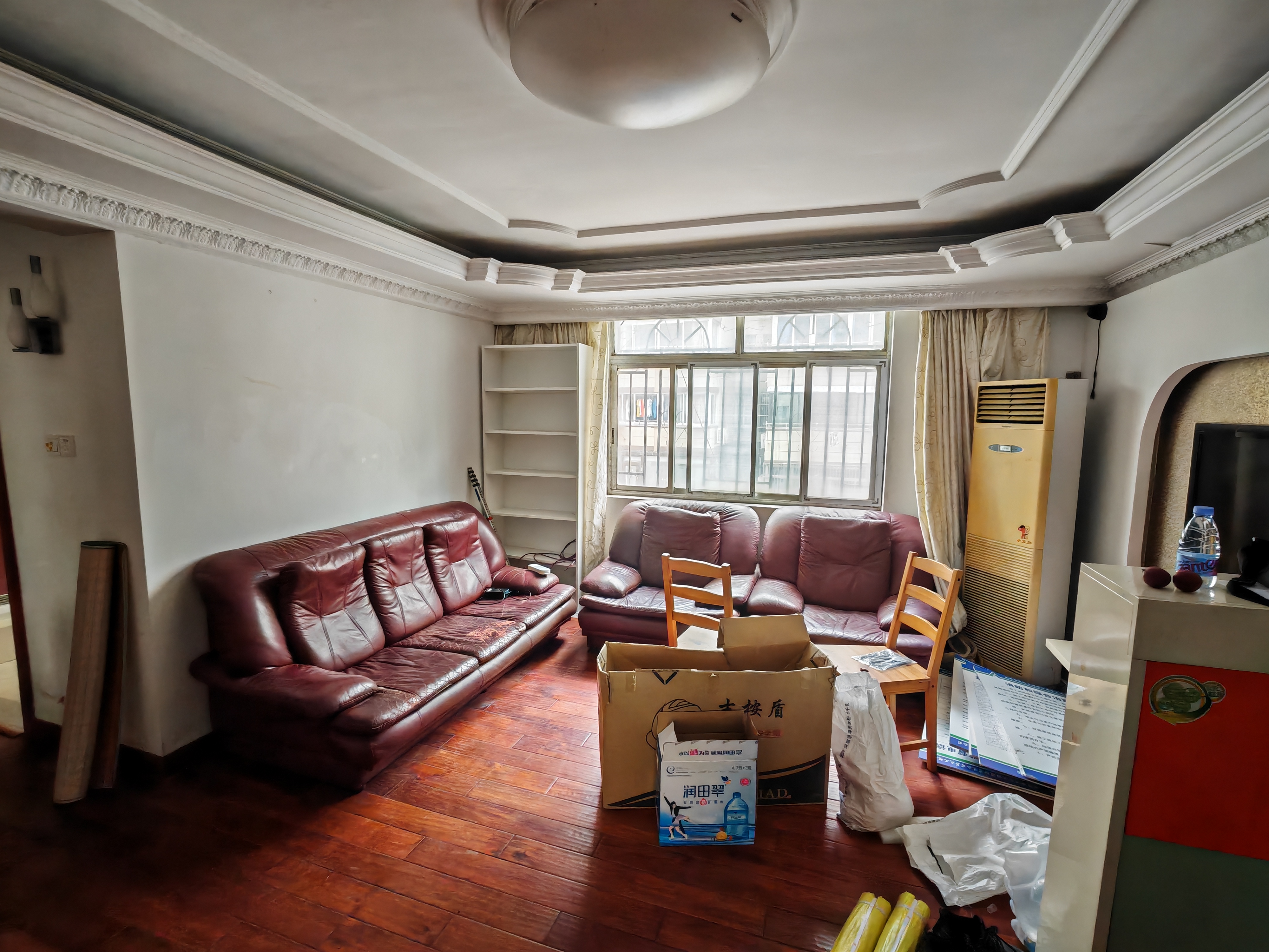 文峰新村 3室2厅1卫 118.00m²