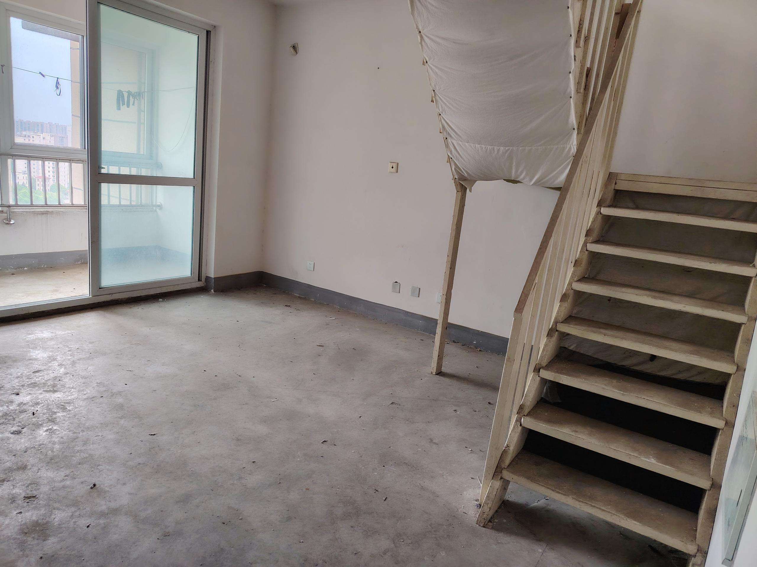 学士府 3室2厅1卫 116m&sup2;