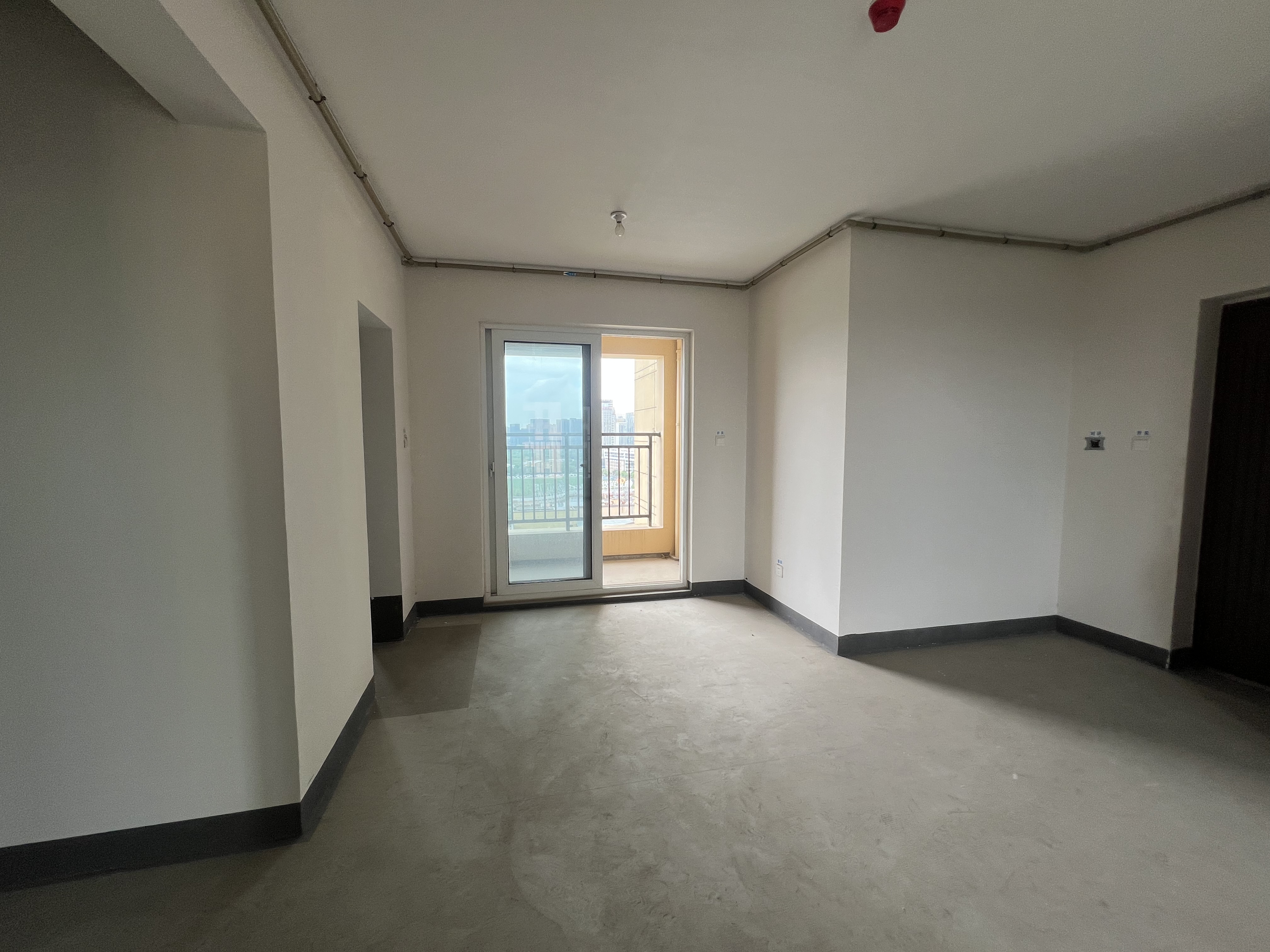 世茂新界 3室2厅1卫 122.38m&sup2;