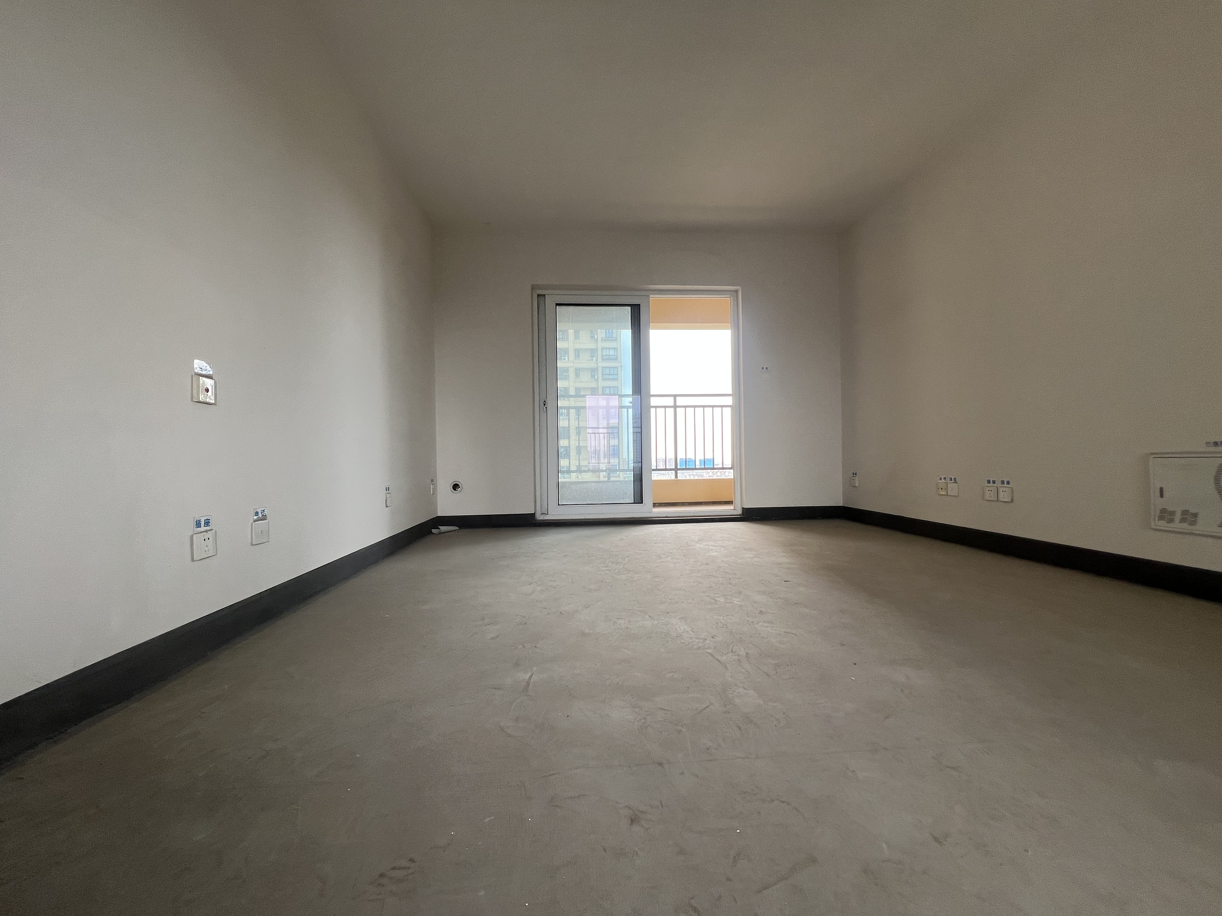 世茂新界 3室2厅1卫 122.38m&sup2;