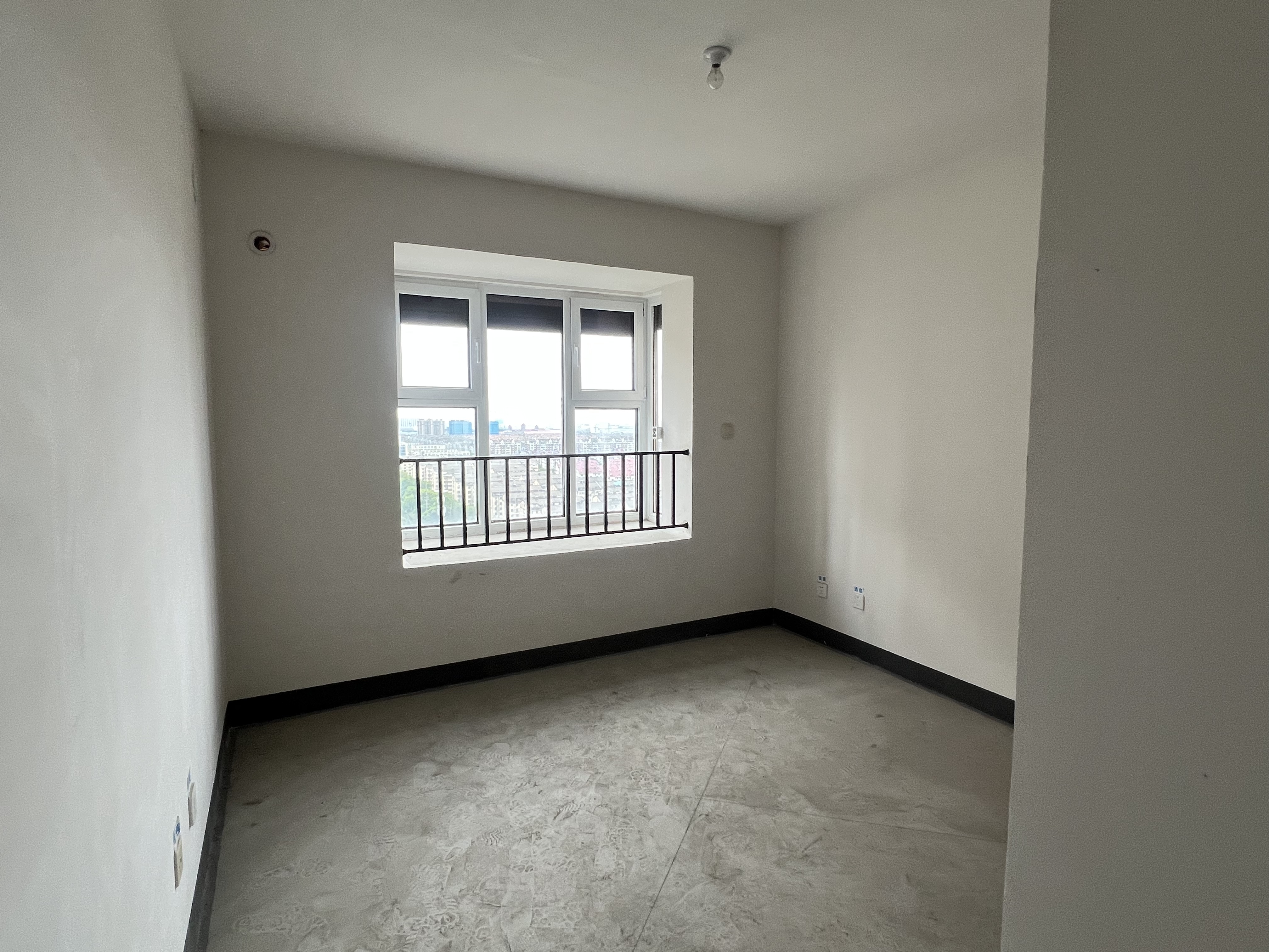 世茂新界 3室2厅1卫 122.38m&sup2;