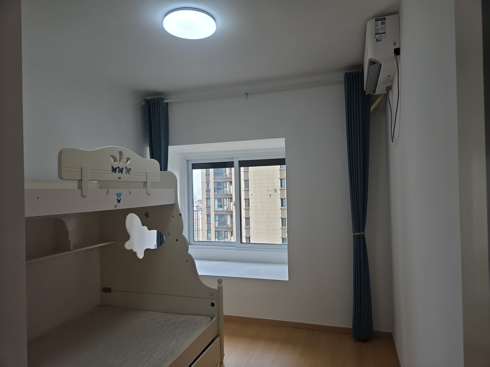 景瑞御府 3室2厅2卫 120m&sup2;