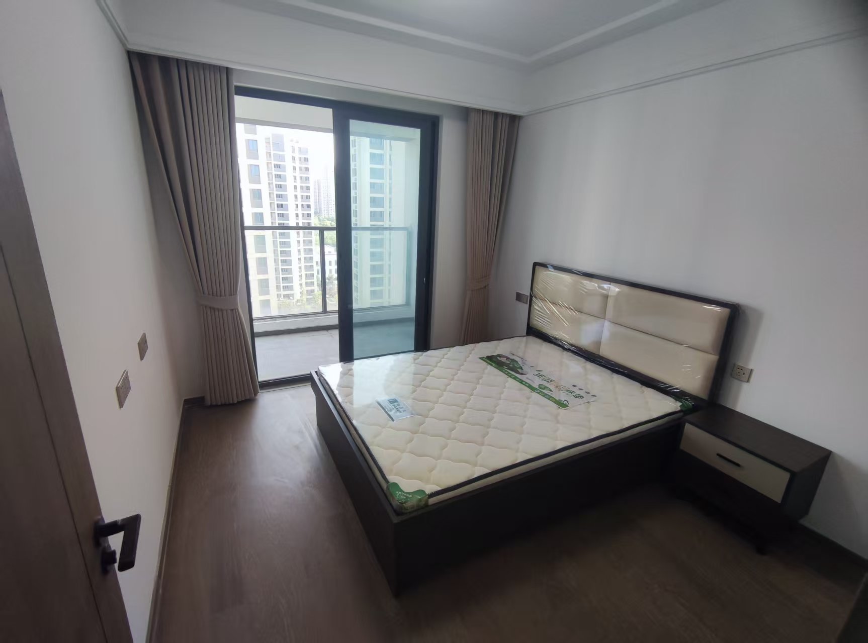 华宇锦绣澜湾 4室2厅2卫 128m&sup2;