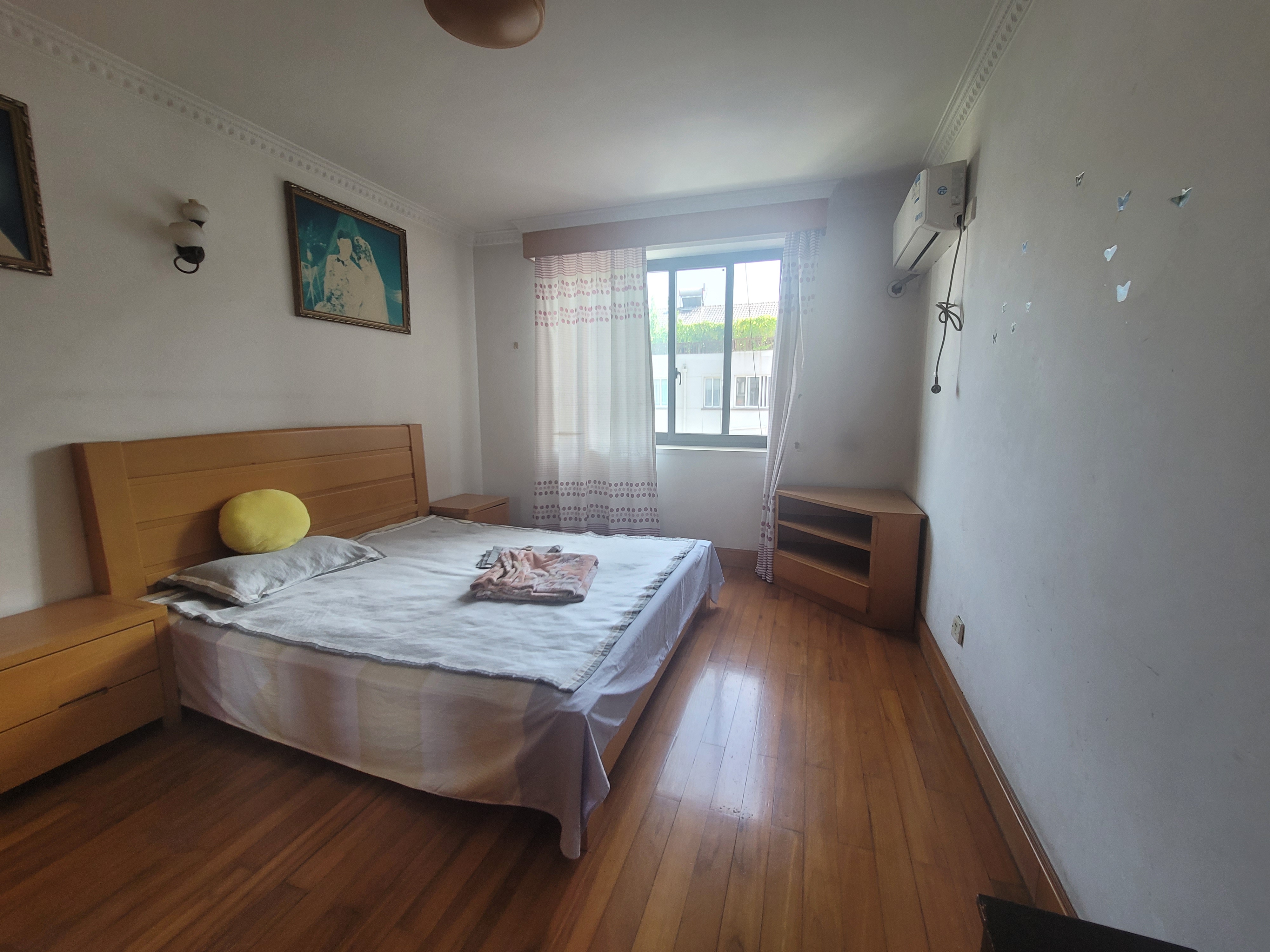 郭里园 6室2厅2卫 120m&sup2;