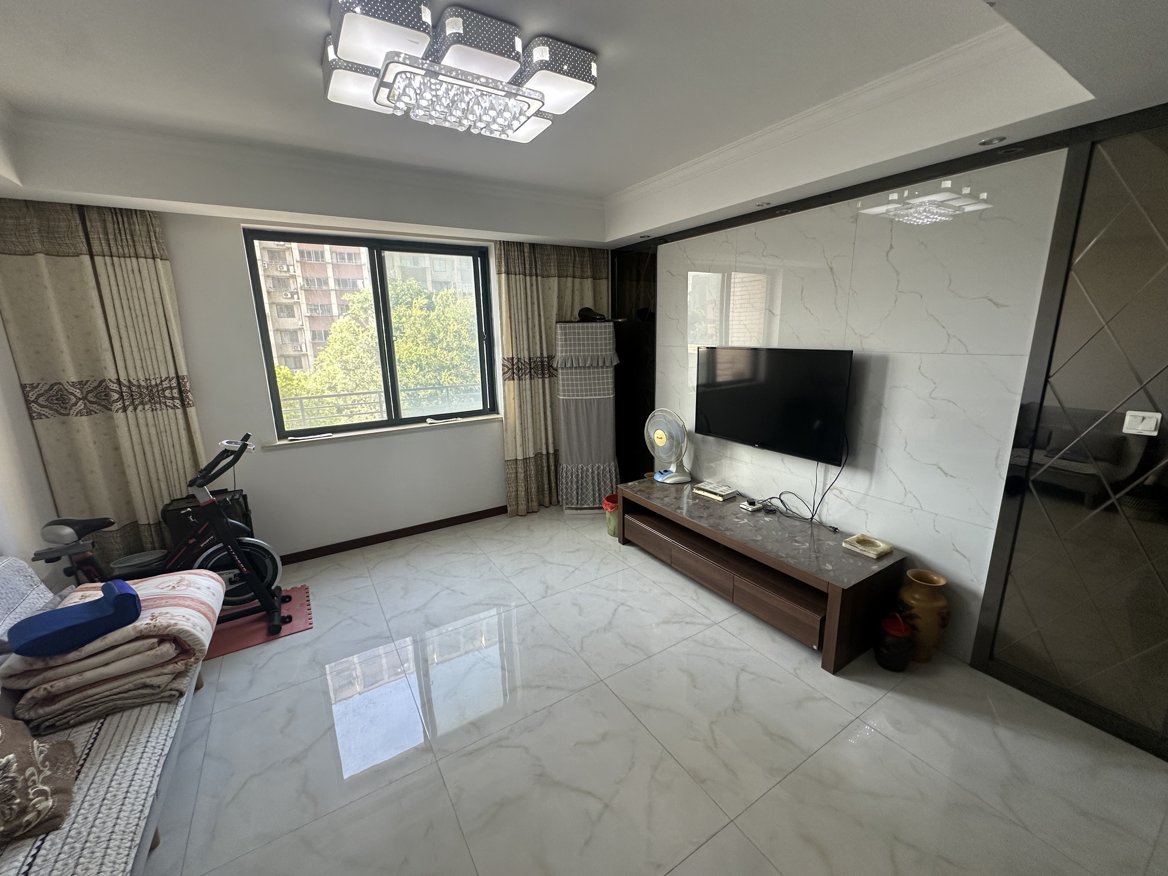 朝晖小苑 3室2厅1卫 150.00m&sup2;