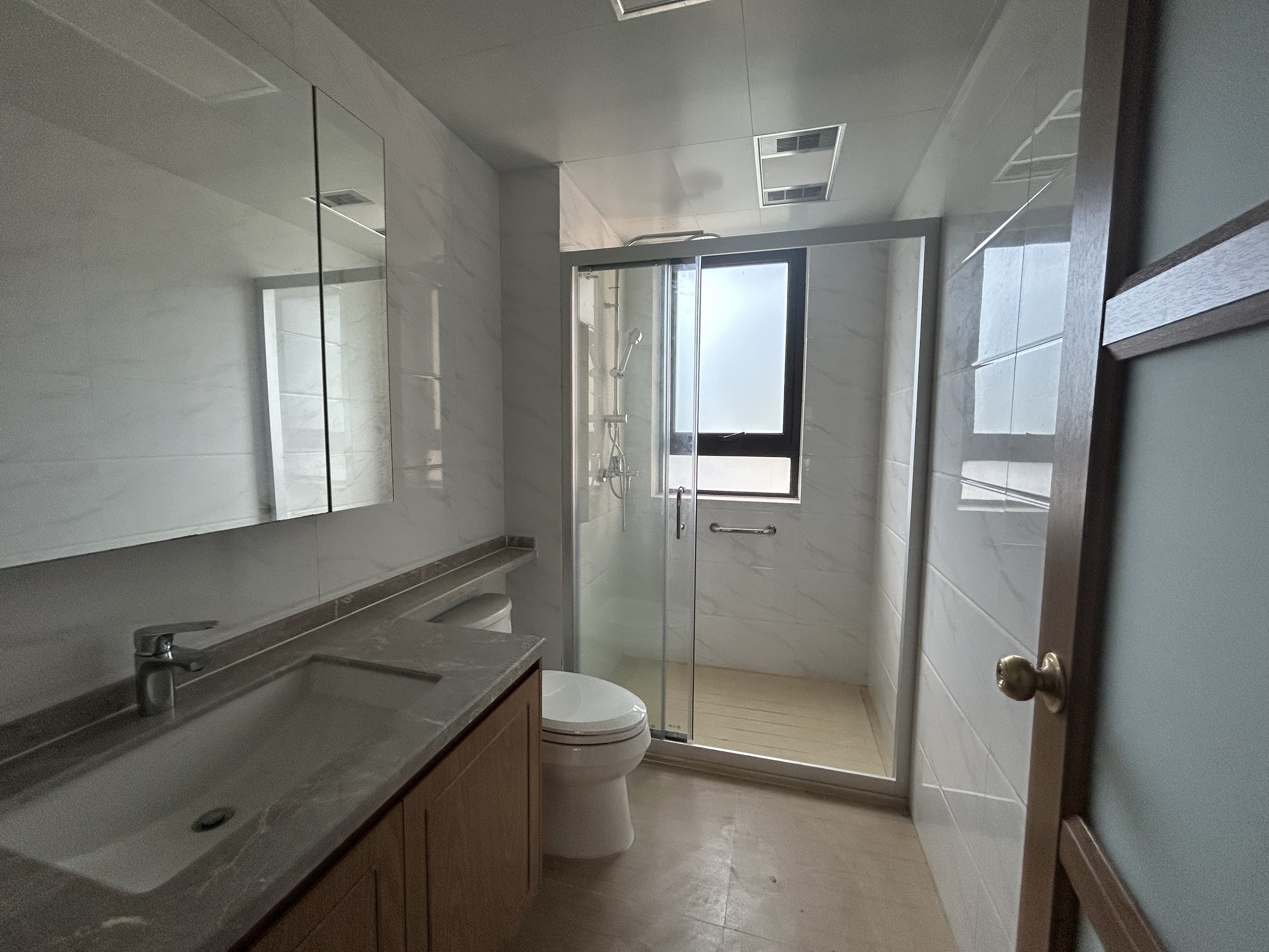 佳期漫 4室2厅1卫 142m&sup2;