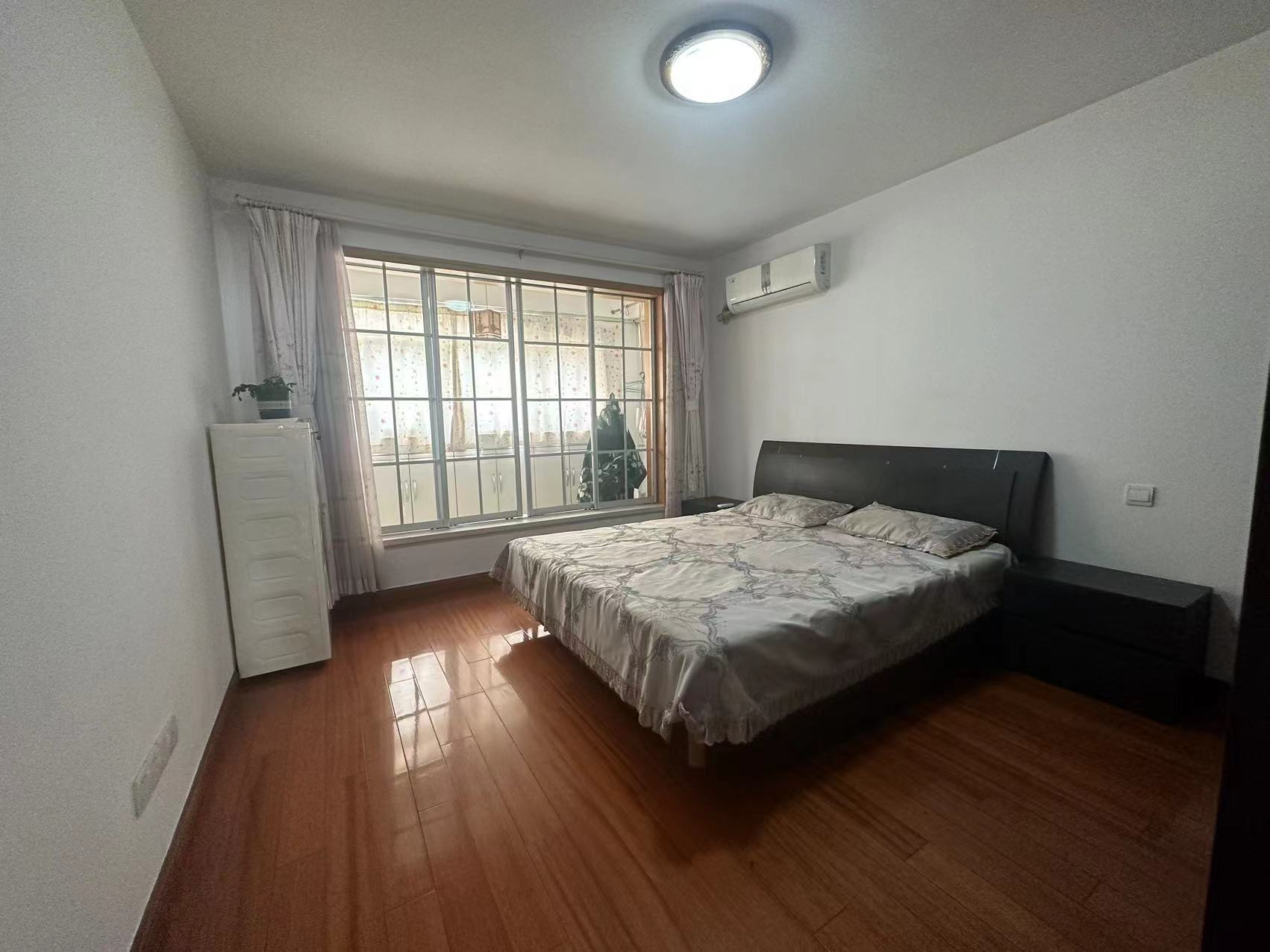春晖花园 2室2厅1卫 105.21m&sup2;