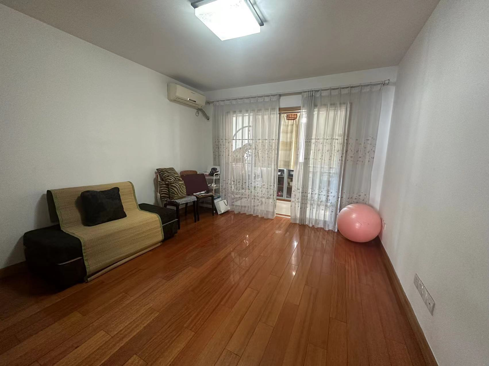 春晖花园 2室2厅1卫 105.21m&sup2;