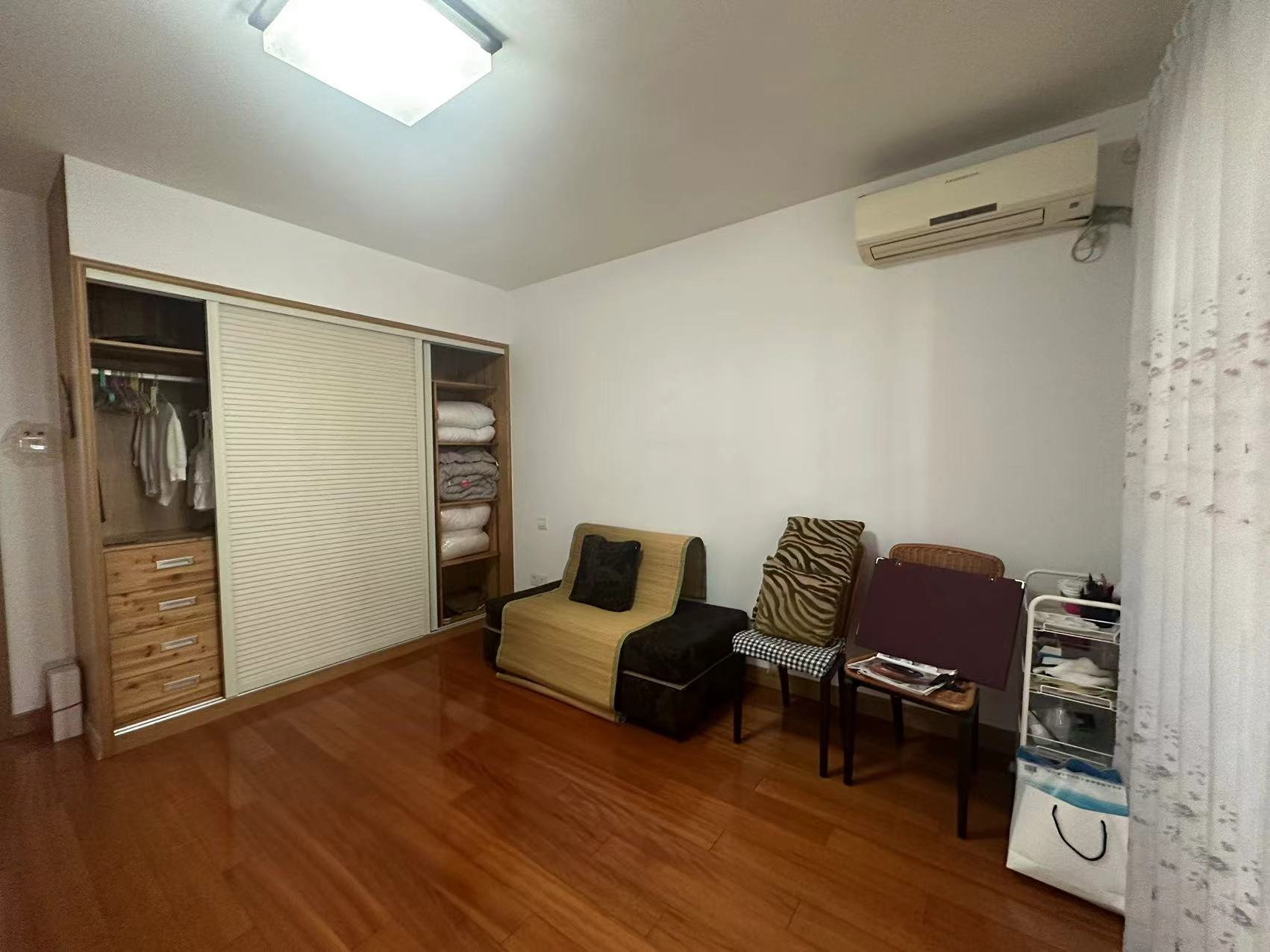春晖花园 2室2厅1卫 105.21m&sup2;