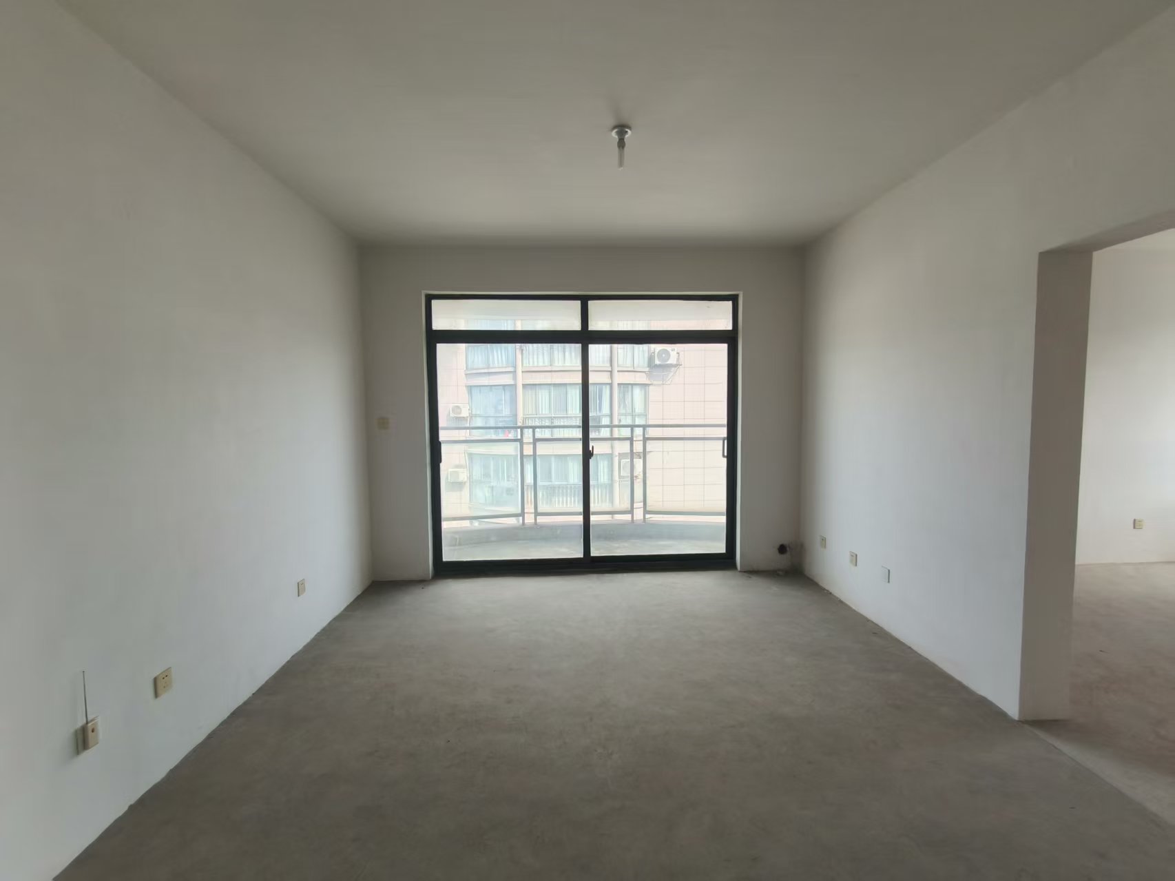 翠湖景苑 3室2厅1卫 106.47m&sup2;