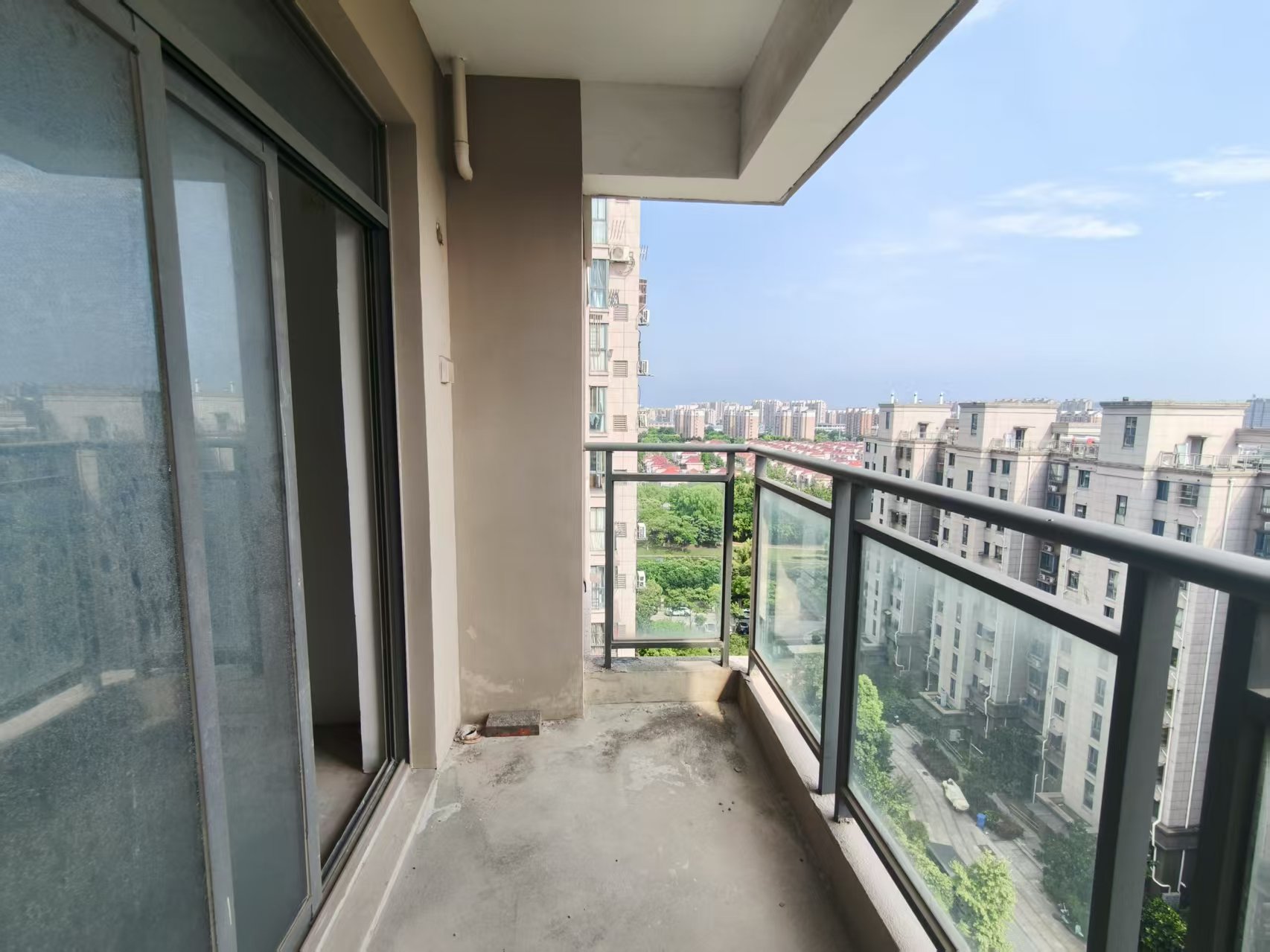 翠湖景苑 3室2厅1卫 106.47m&sup2;