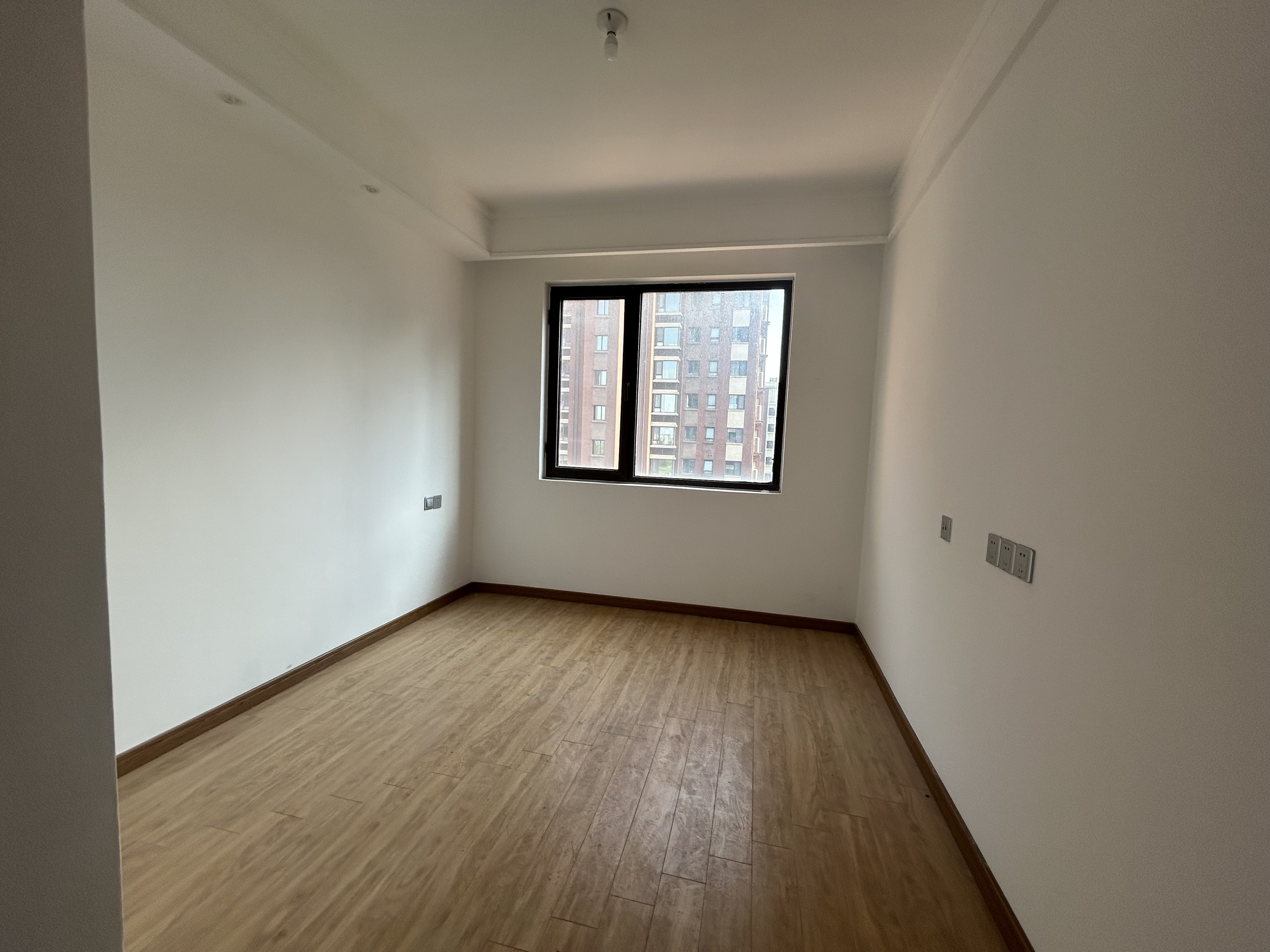 佳期漫 3室2厅2卫 109.83m&sup2;