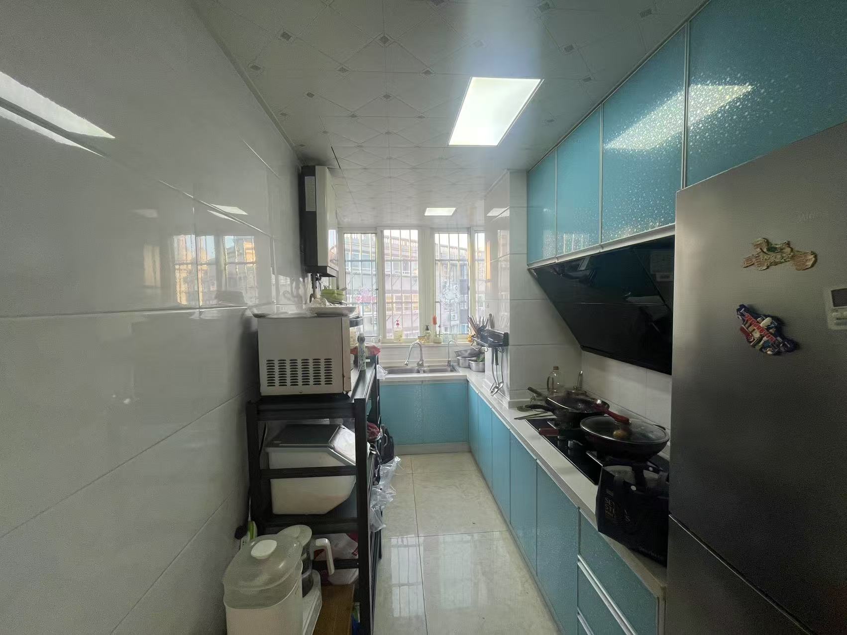 越江新村 4室2厅2卫 94m&sup2;
