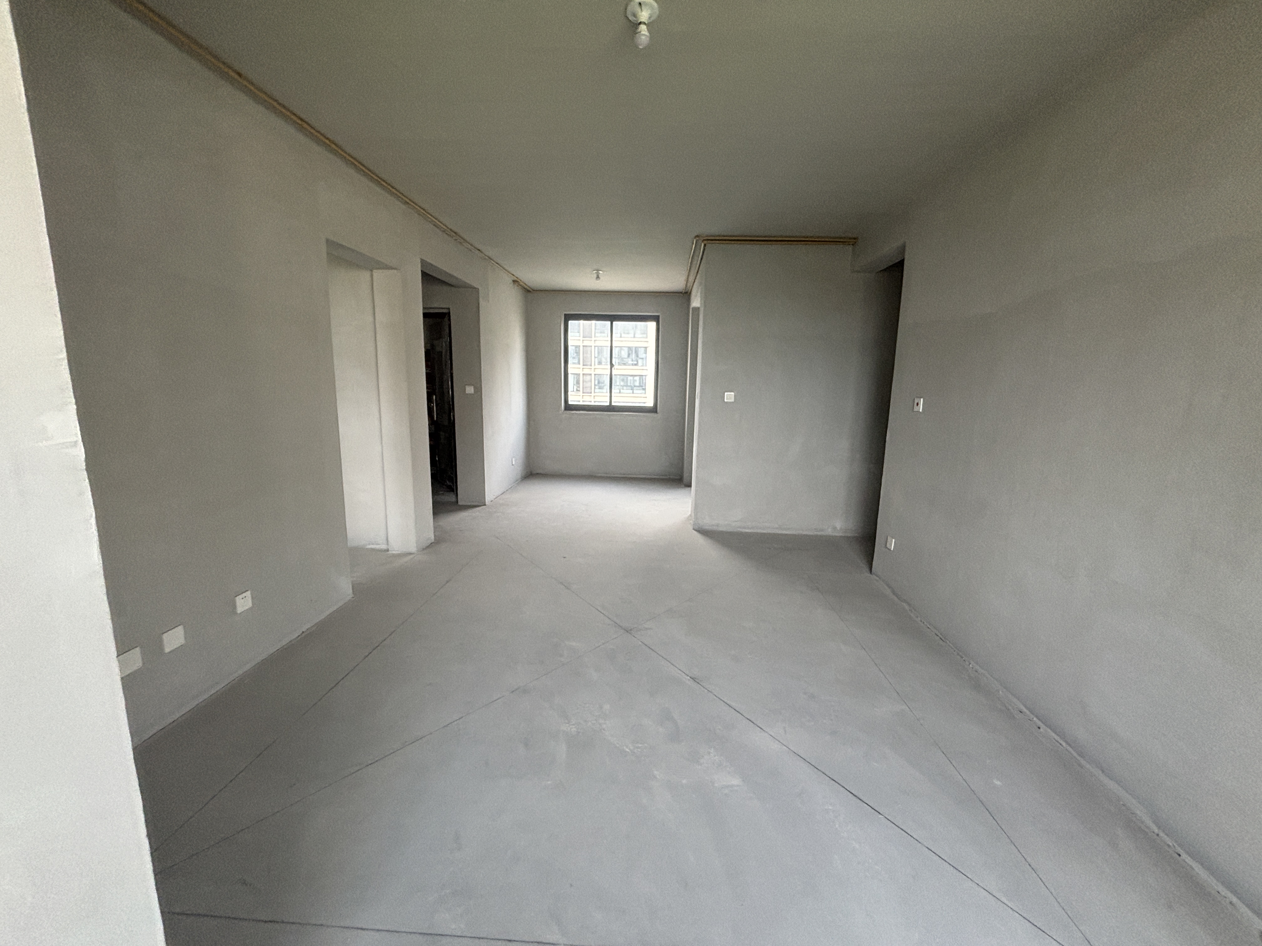 橙园 4室2厅2卫 122m²