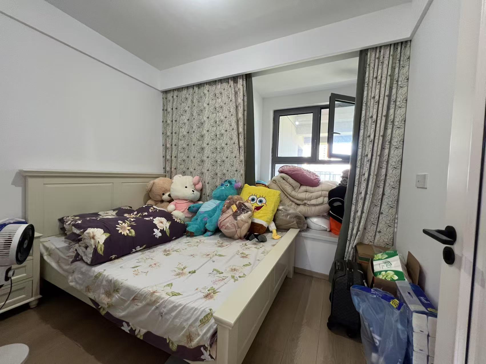 海纳春江 3室2厅1卫 95m&sup2;