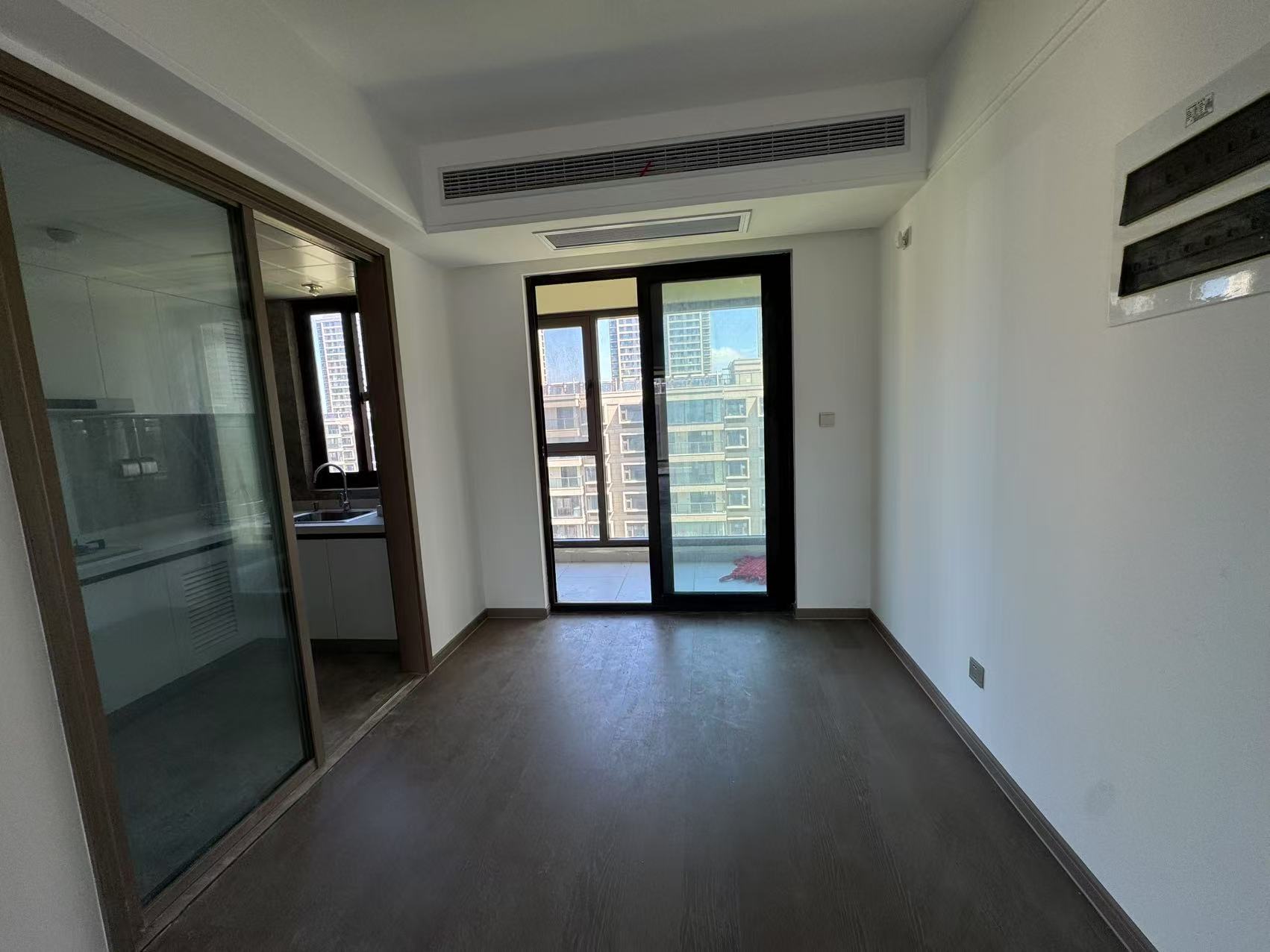 时光漫城 4室2厅2卫 125m&sup2;