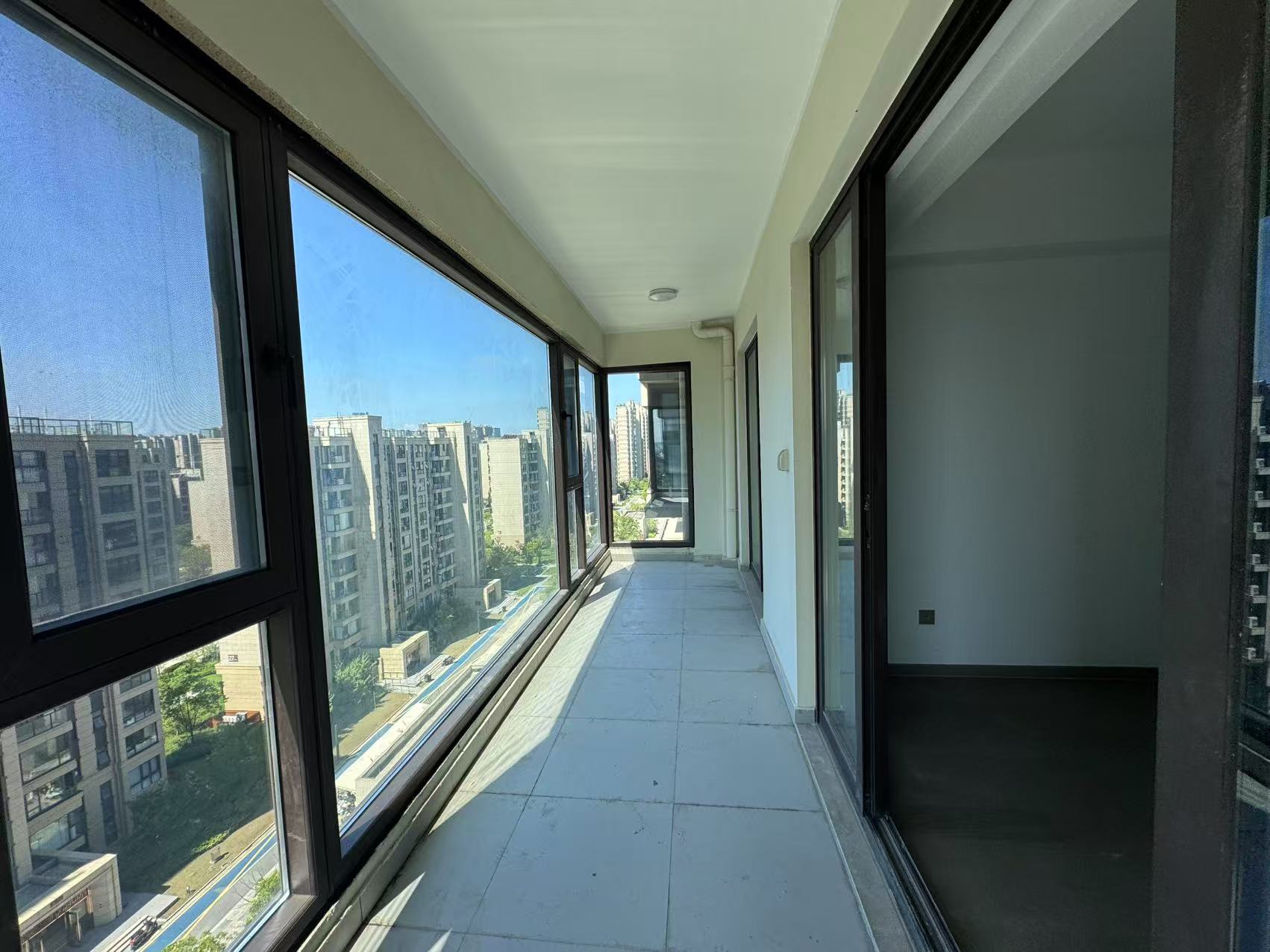 时光漫城 4室2厅2卫 125m²