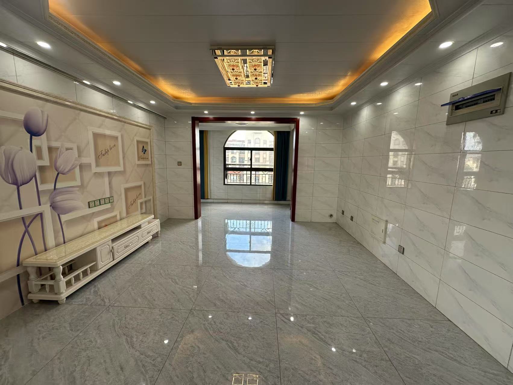 冠城大通棕榈湾 4室2厅2卫 130.03m&sup2;