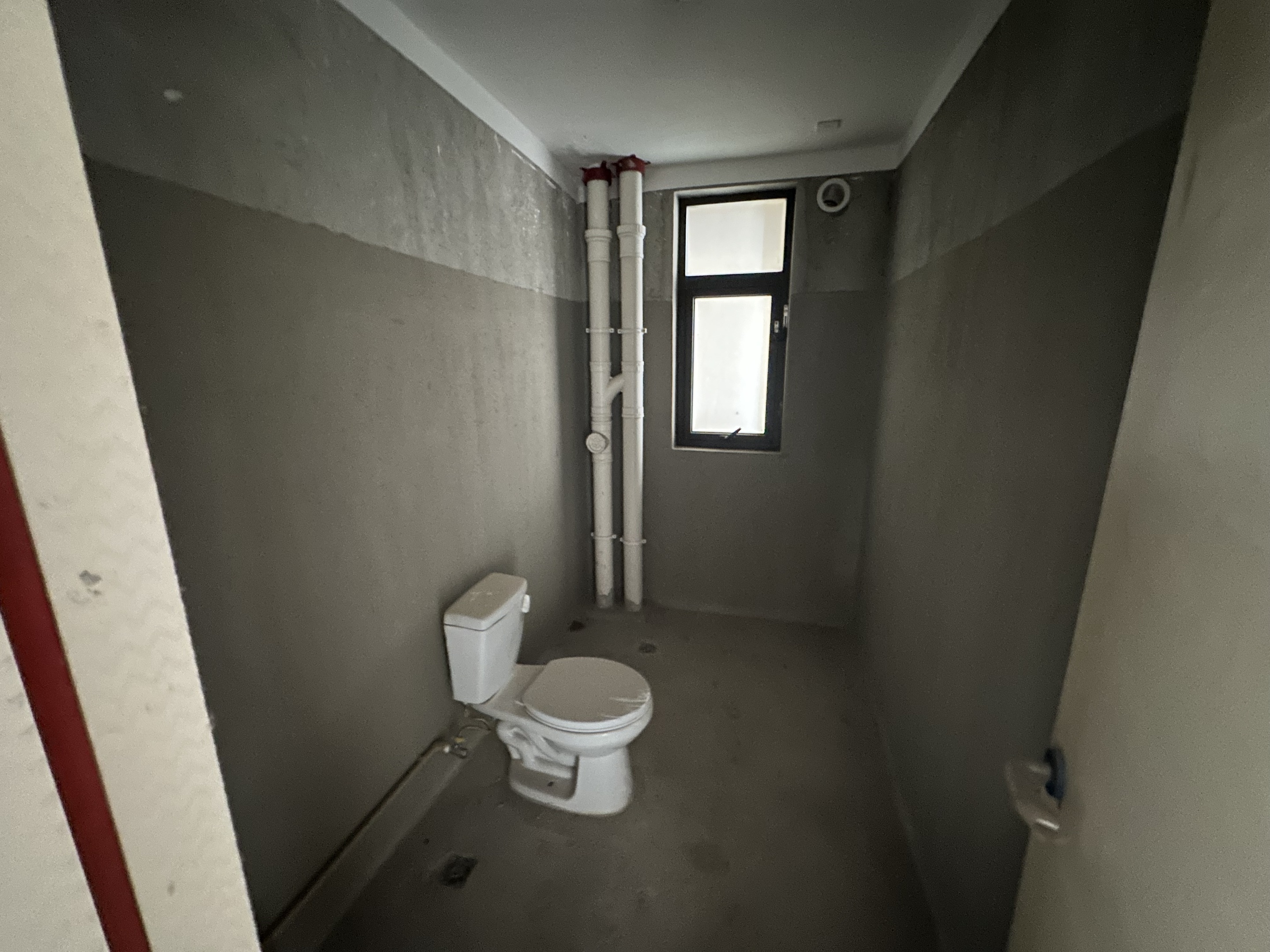 华强城四期 3室2厅2卫 121m&sup2;