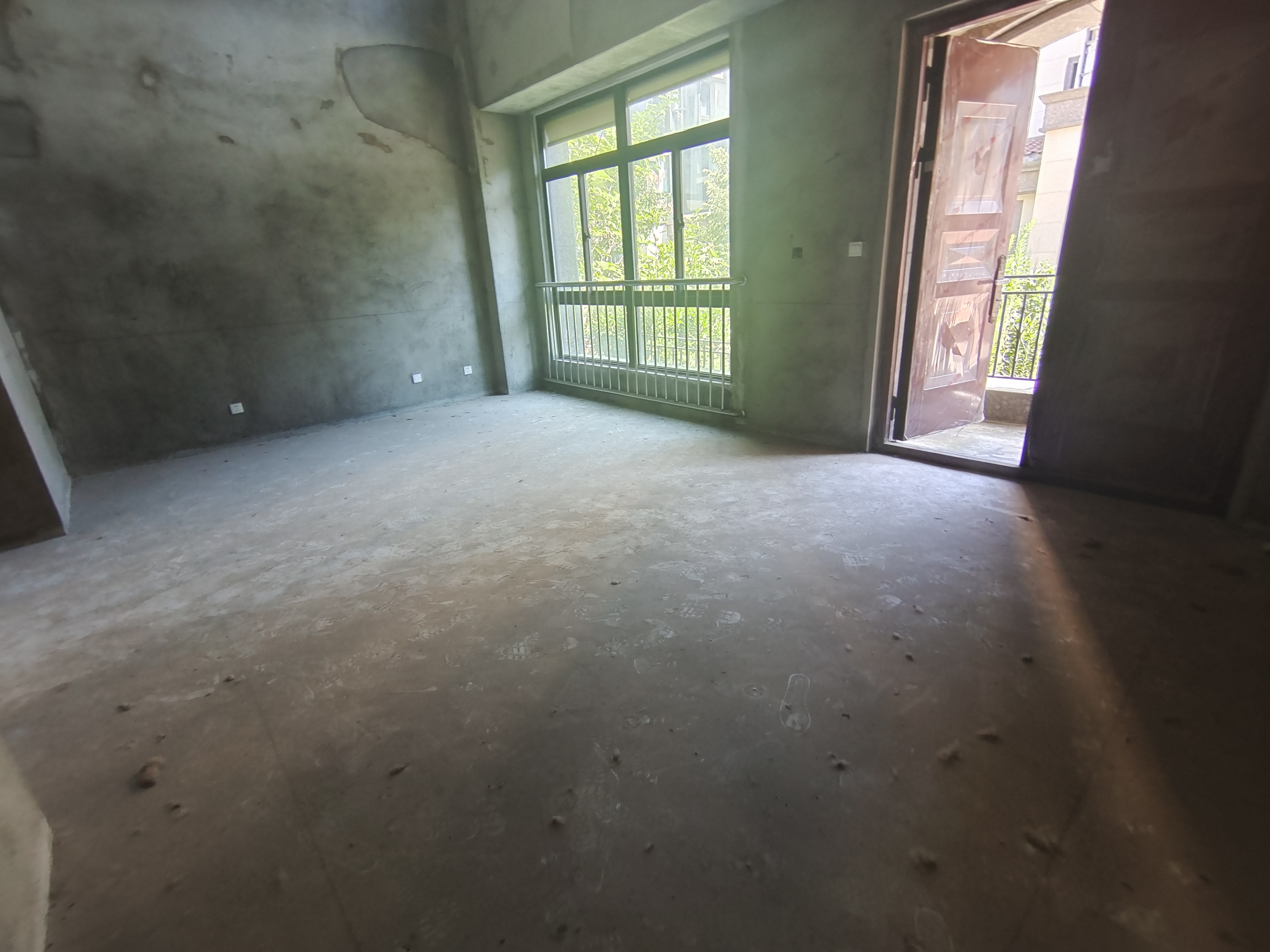 正泰江岸水苑 5室2厅3卫 226m&sup2;
