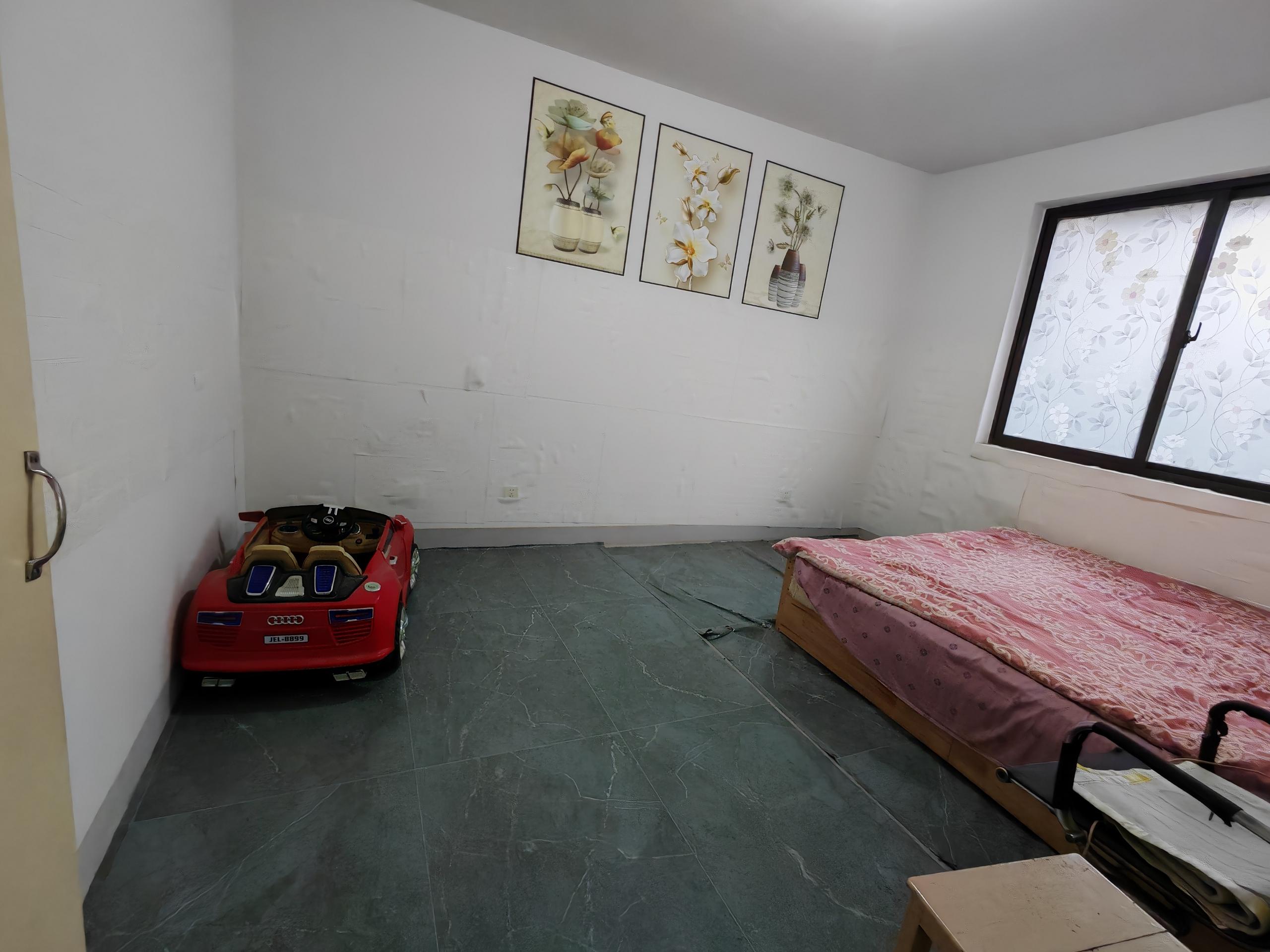 观河华府 3室1厅1卫 112m&sup2;
