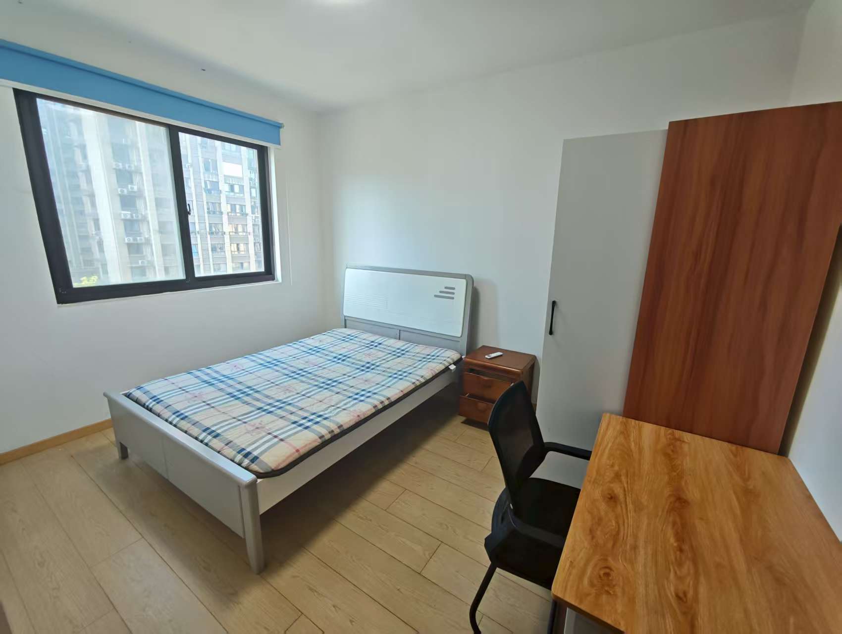 兴石花园 3室2厅1卫 125m&sup2;