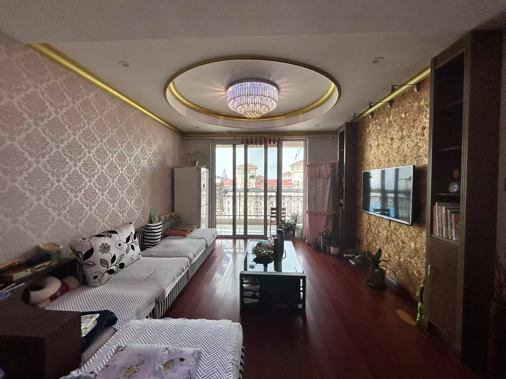 中南世纪花城二期 3室2厅2卫 91.53m²