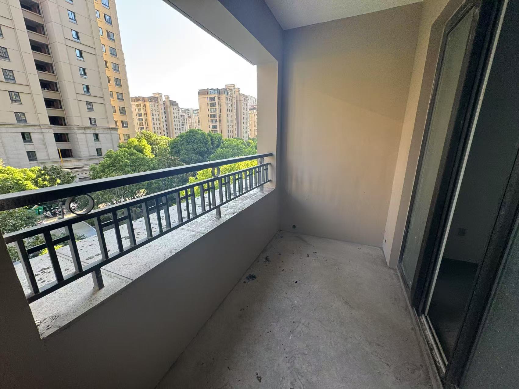 和融&bull;优山美地名邸 3室2厅1卫 113.95m&sup2;