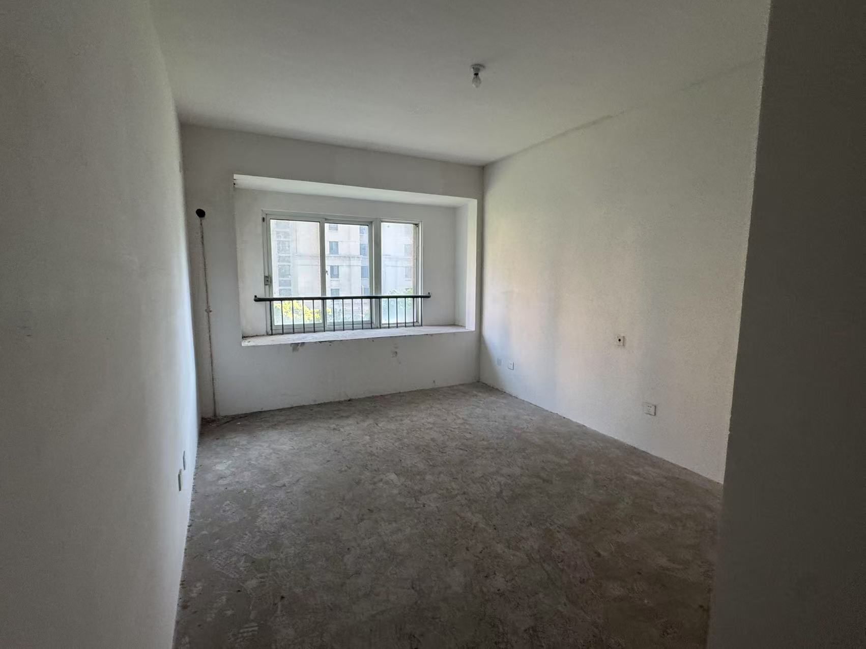 和融&bull;优山美地名邸 3室2厅1卫 113.95m&sup2;