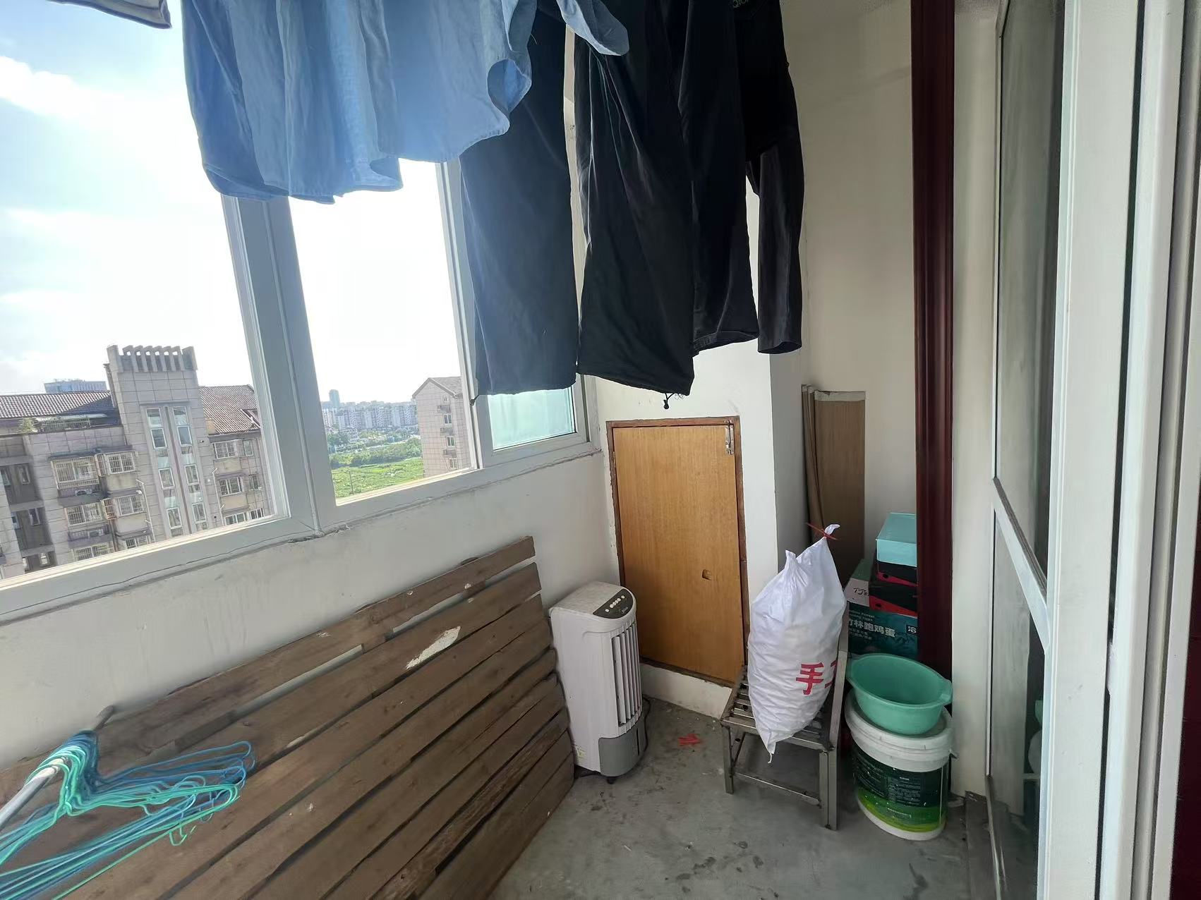 天香苑 3室2厅1卫 133m&sup2;
