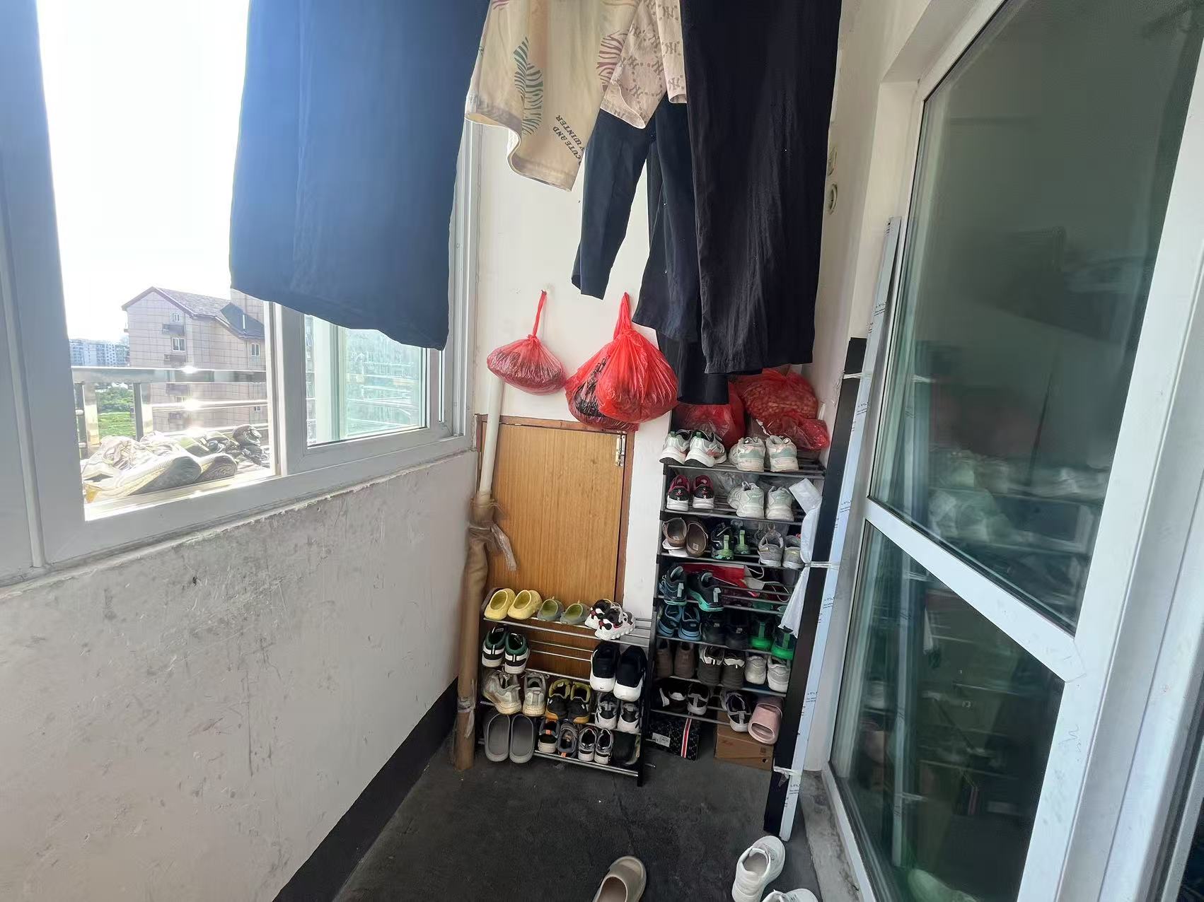天香苑 3室2厅1卫 133m&sup2;