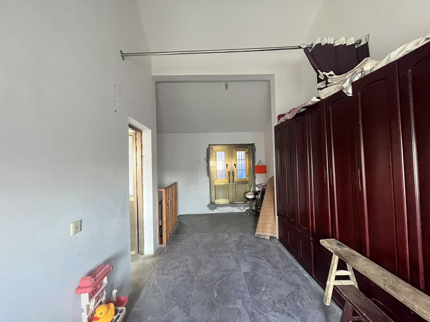 天香苑 3室2厅1卫 133m&sup2;