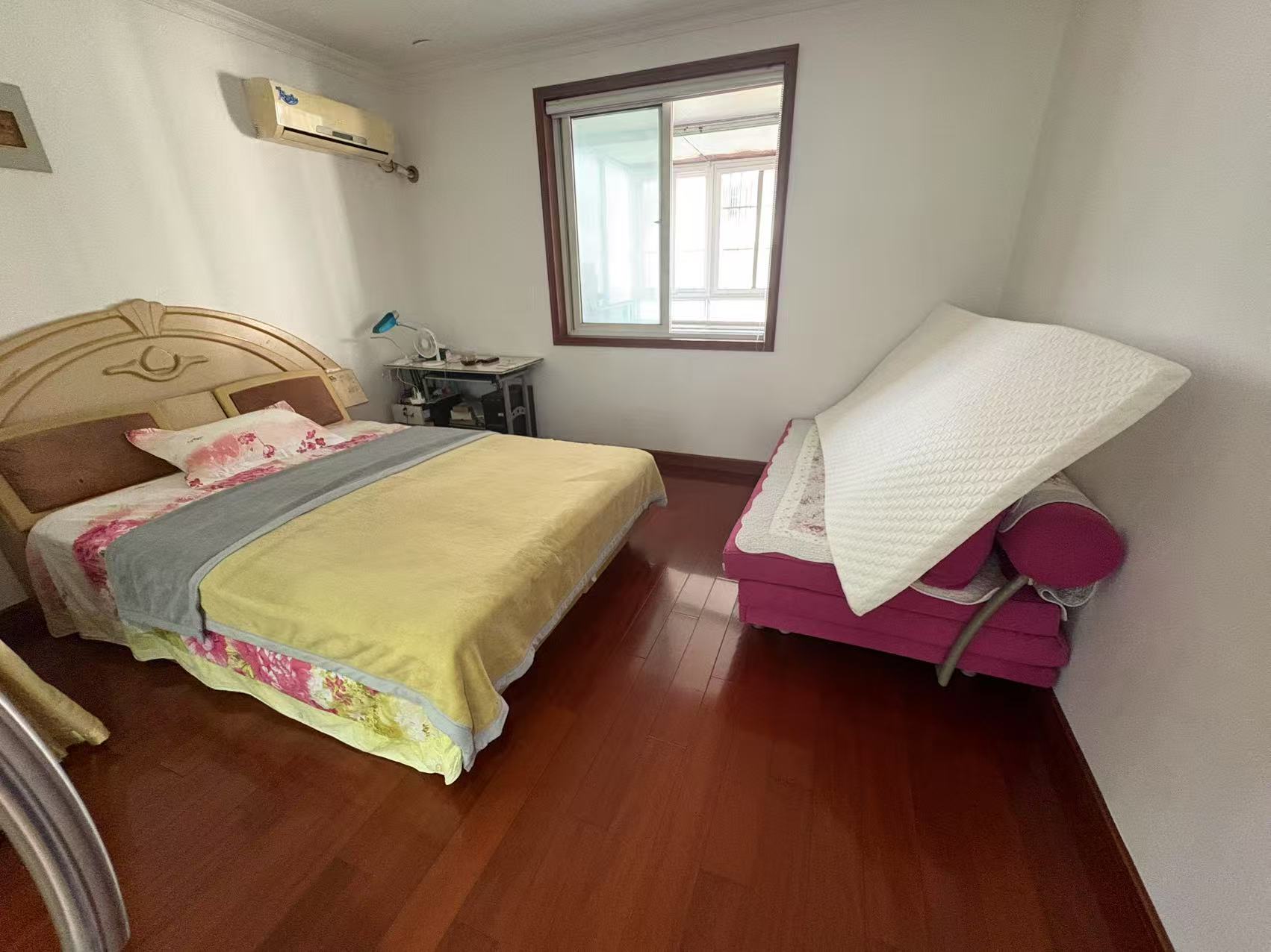 光明东村三期 3室2厅1卫 135.26m&sup2;