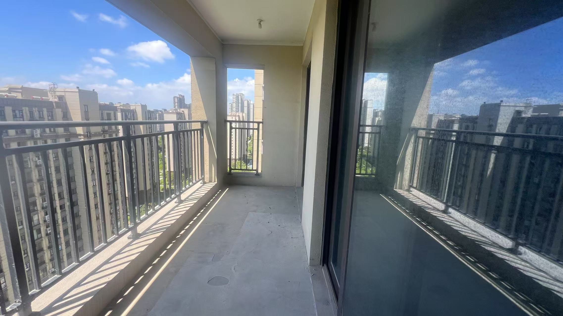 观澜台 3室2厅1卫 102m&sup2;