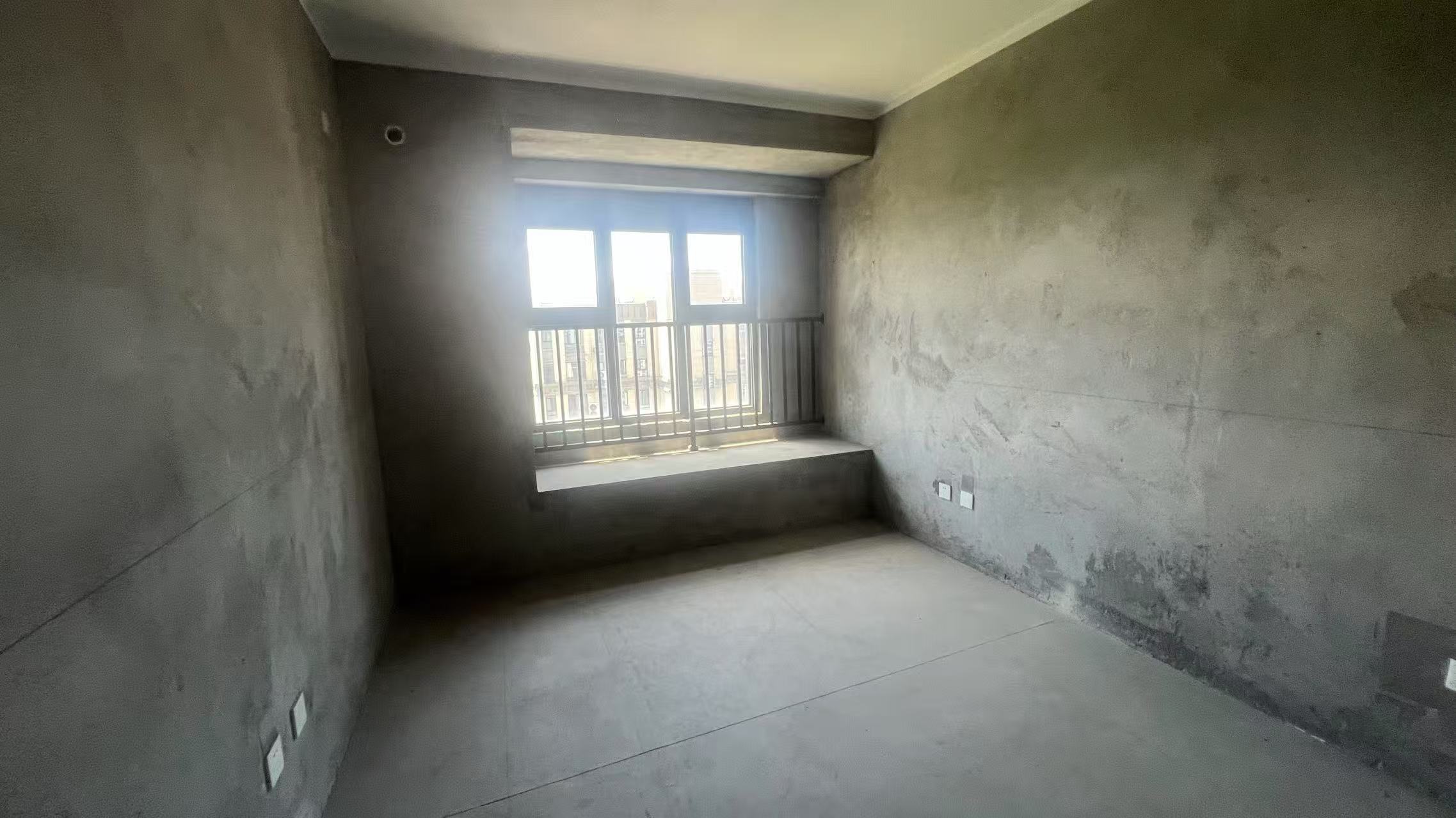 观澜台 3室2厅1卫 102m&sup2;