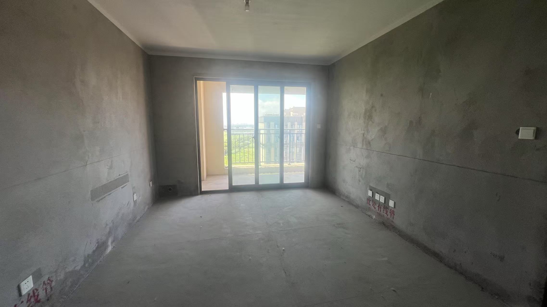 观澜台 3室2厅1卫 102m&sup2;