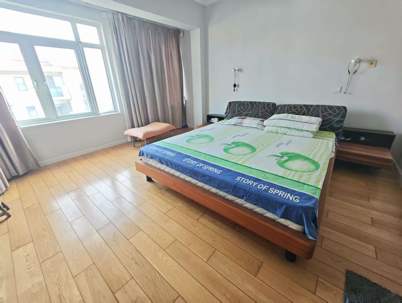 博园岚郡 5室2厅3卫 204.8m&sup2;