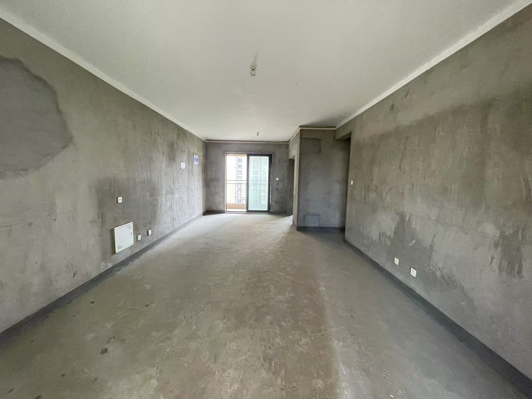 华强城四期 3室2厅2卫 123m&sup2;