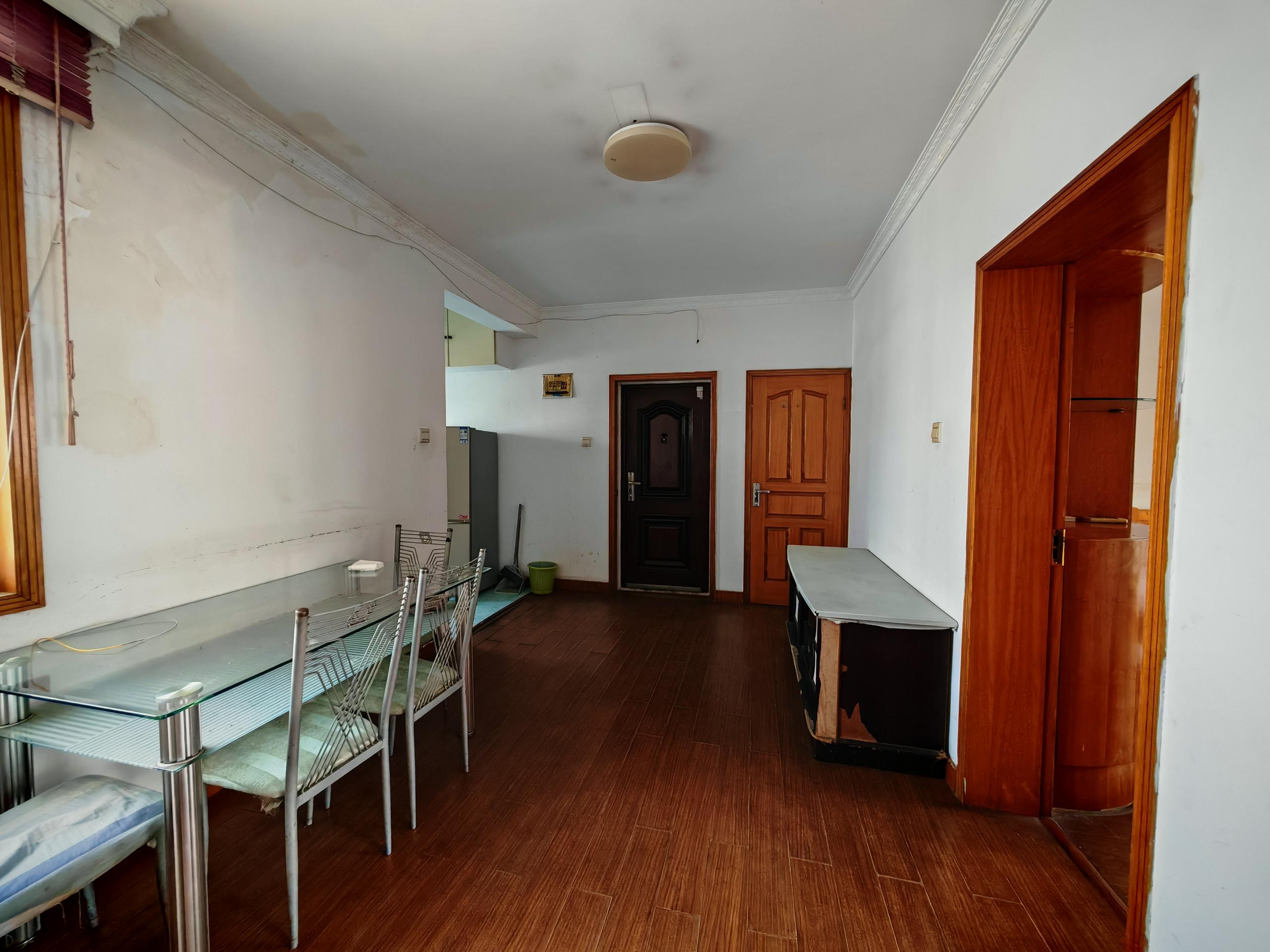 学田南苑 3室1厅1卫 70.00m²