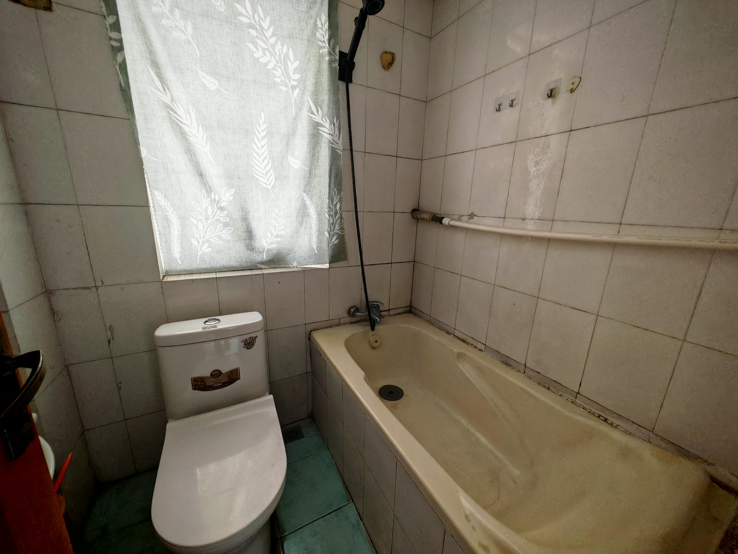 学田南苑 3室1厅1卫 70.00m&sup2;