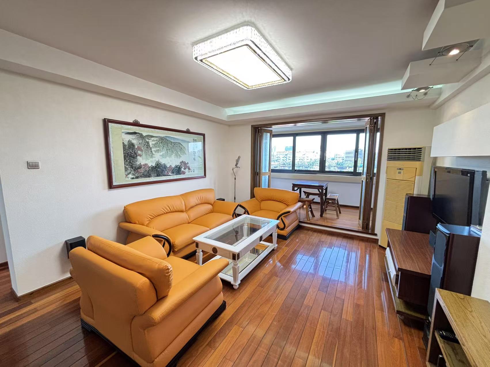 北濠山庄 3室2厅2卫 140m&sup2;