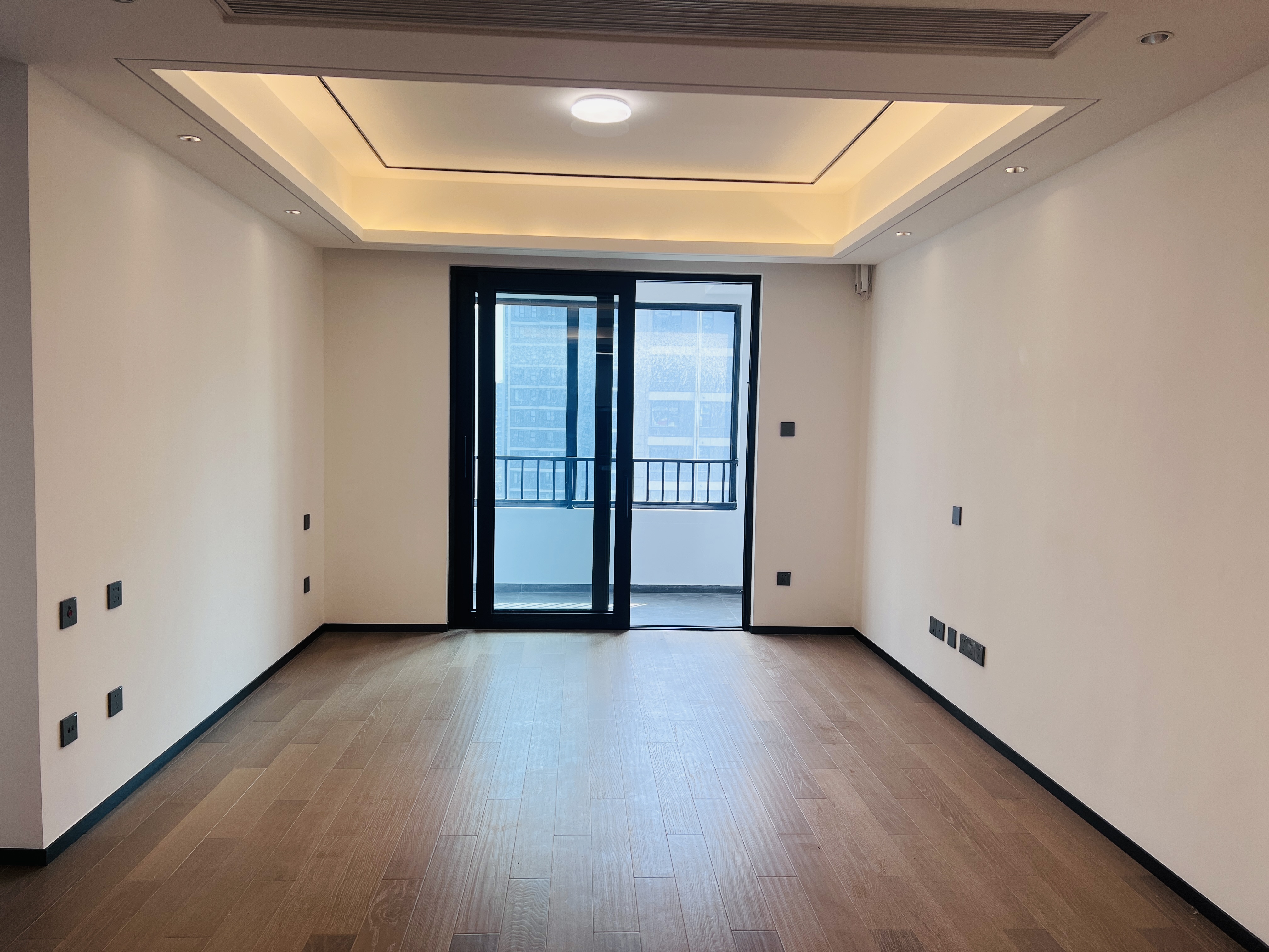 滨江道静园 3室2厅2卫 118.00m&sup2;
