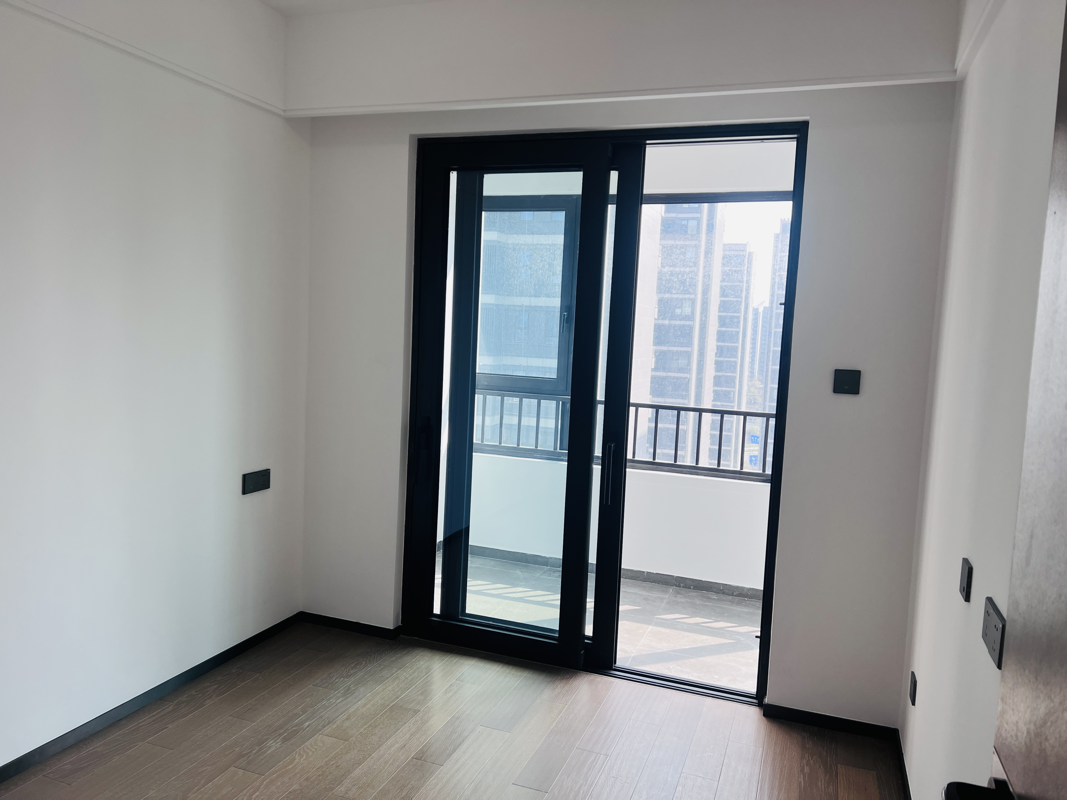 滨江道静园 3室2厅2卫 118.00m&sup2;