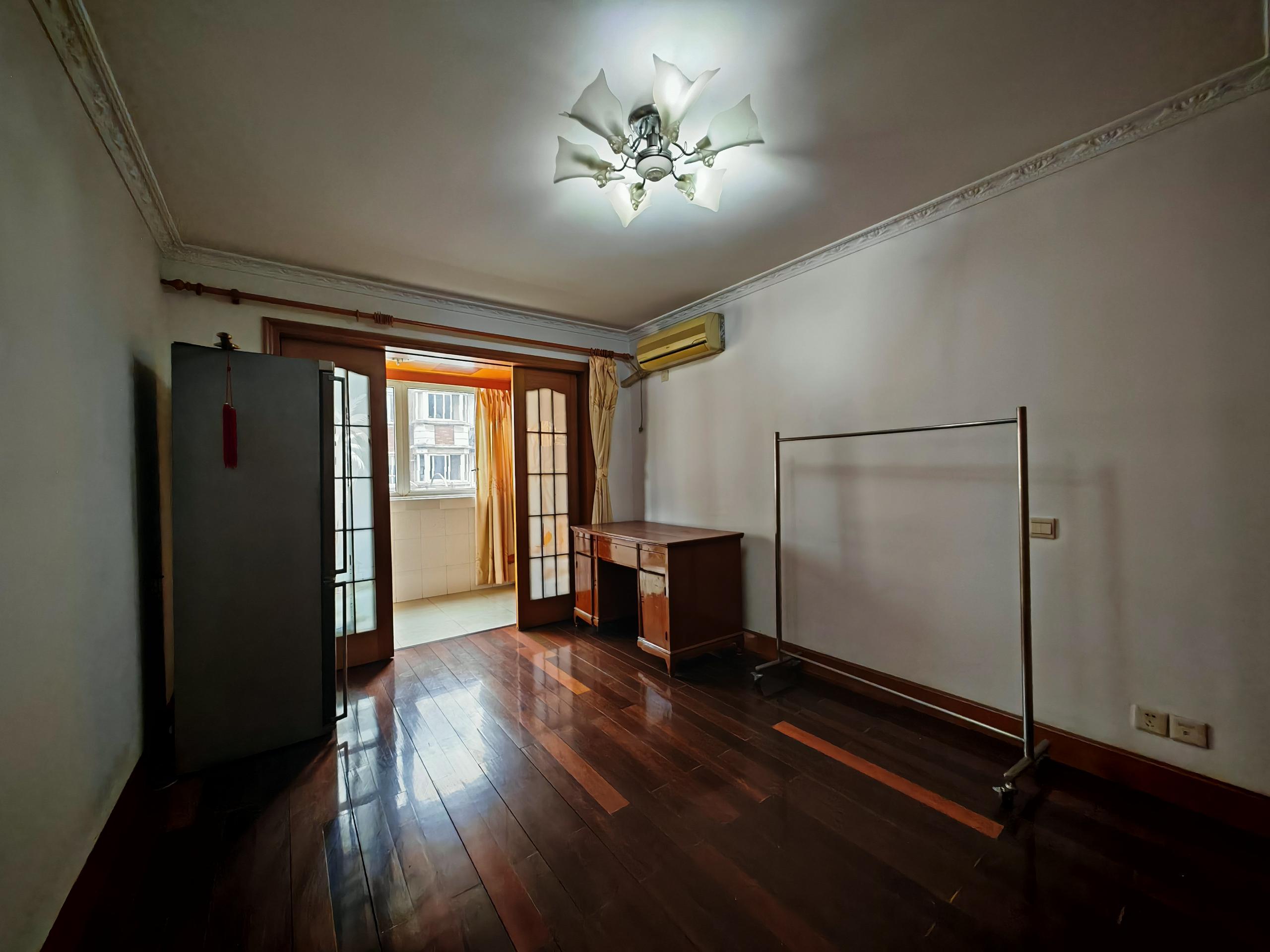 金龙花苑 3室2厅1卫 123.86m&sup2;