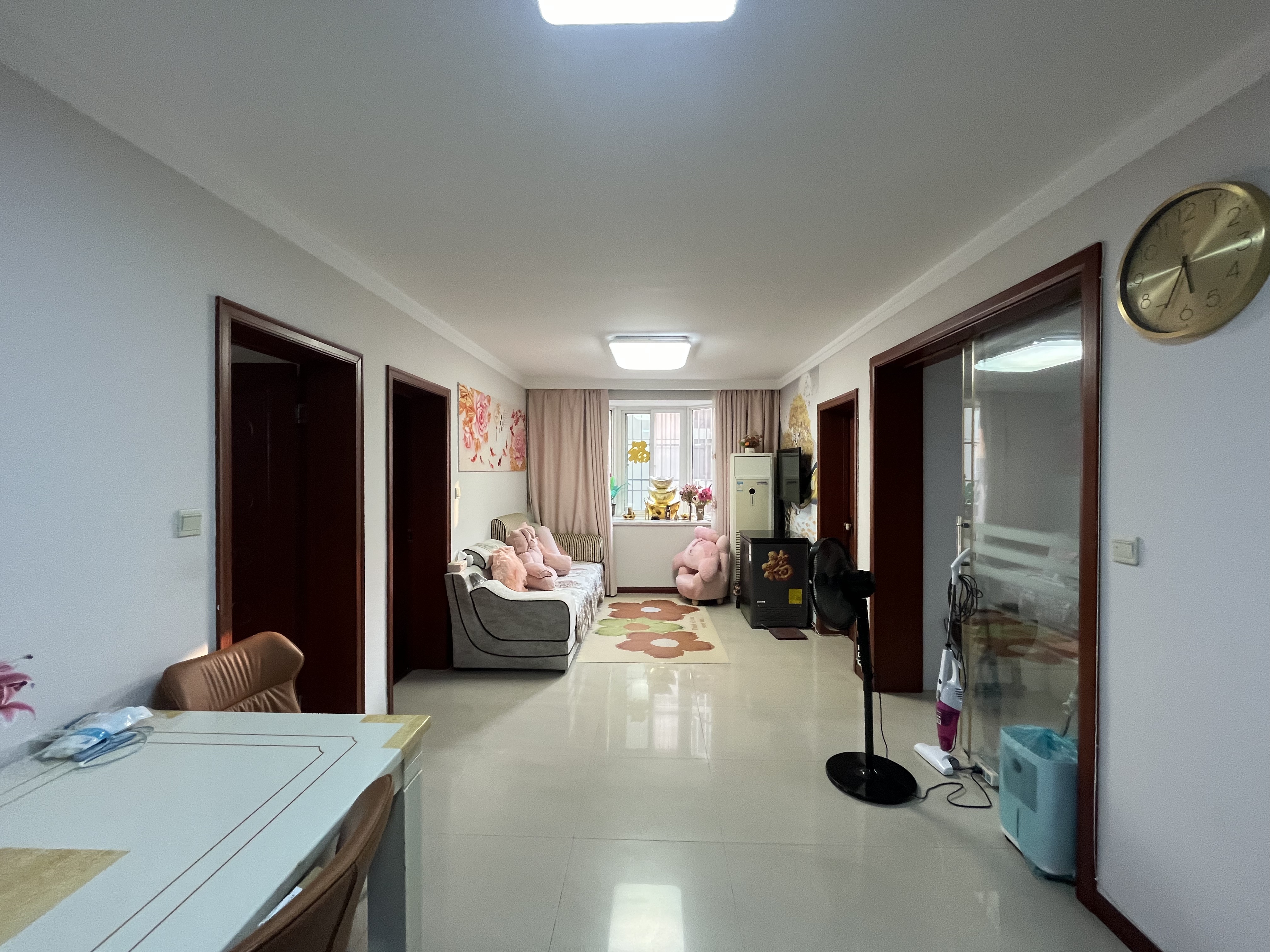 外滩小区 3室1厅1卫 93.99m²