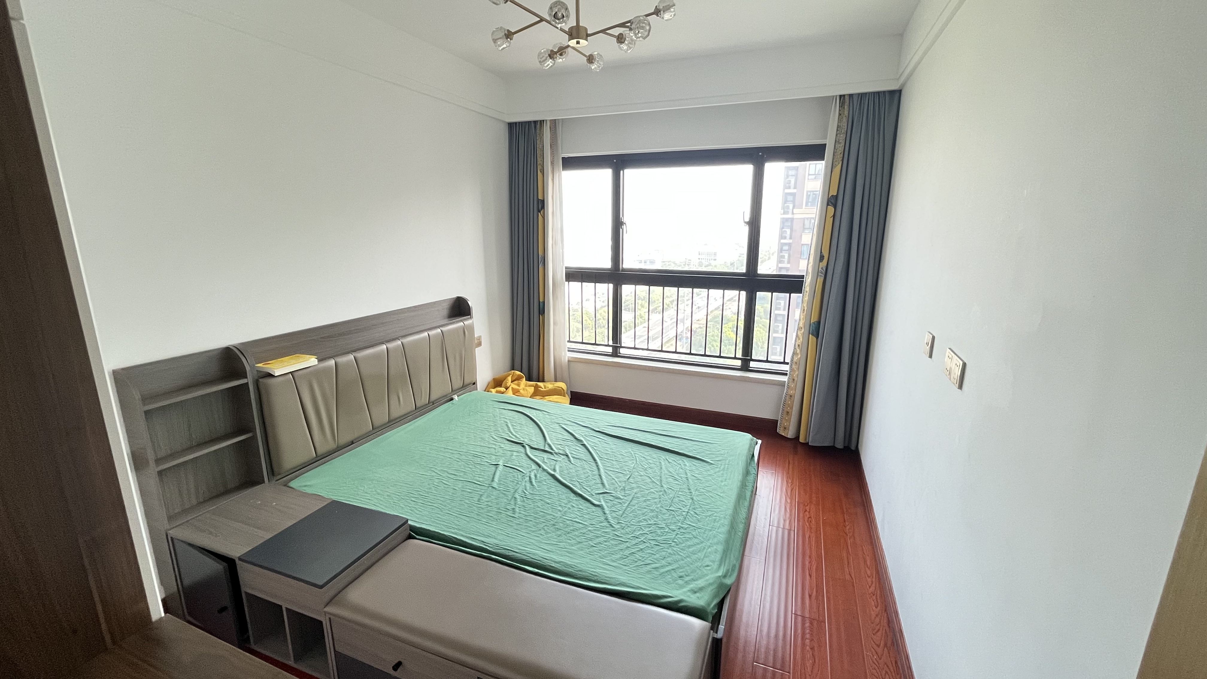 林肯公园 3室2厅2卫 113m&sup2;