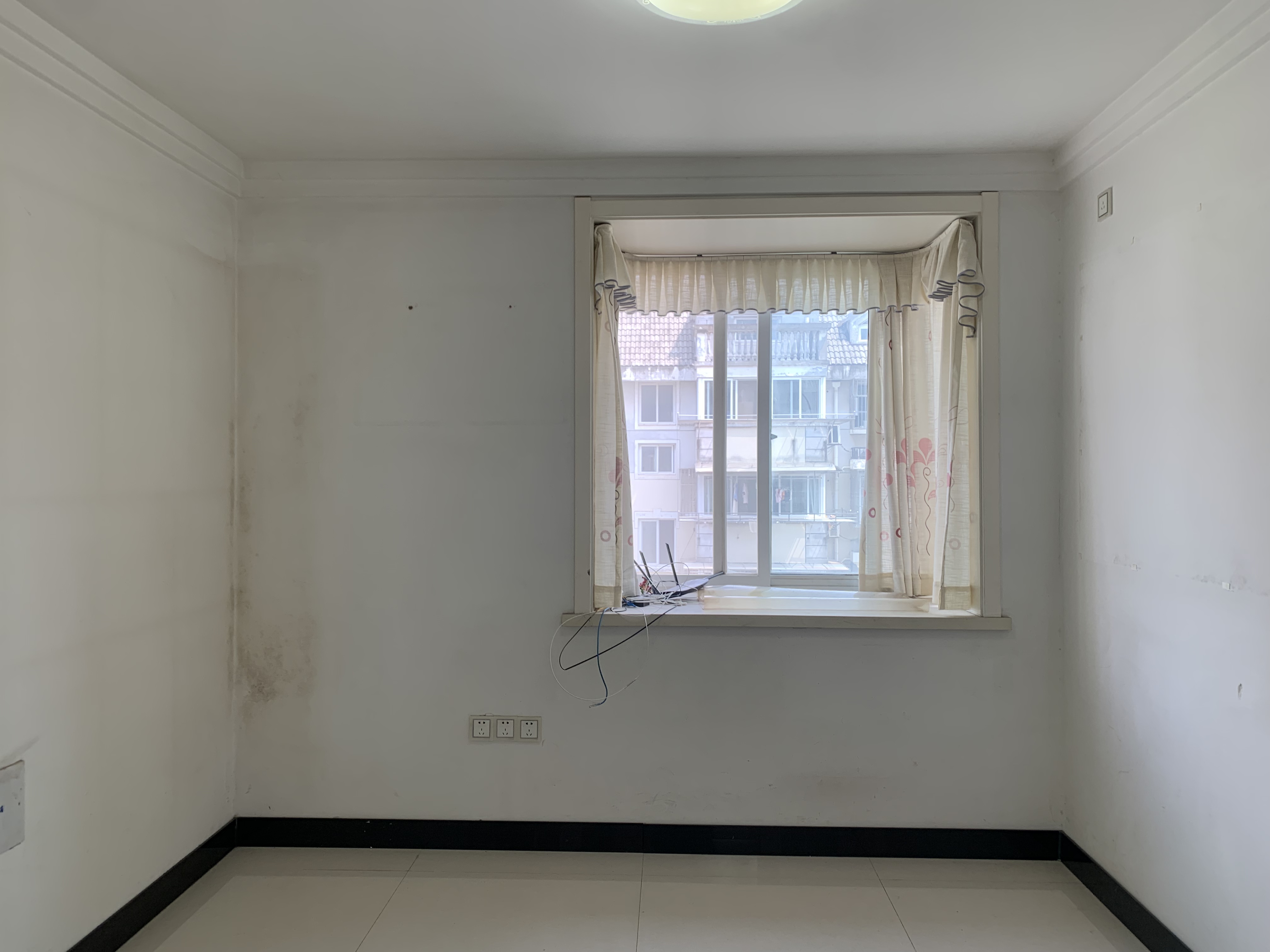 学田东苑 3室2厅2卫 122m&sup2;