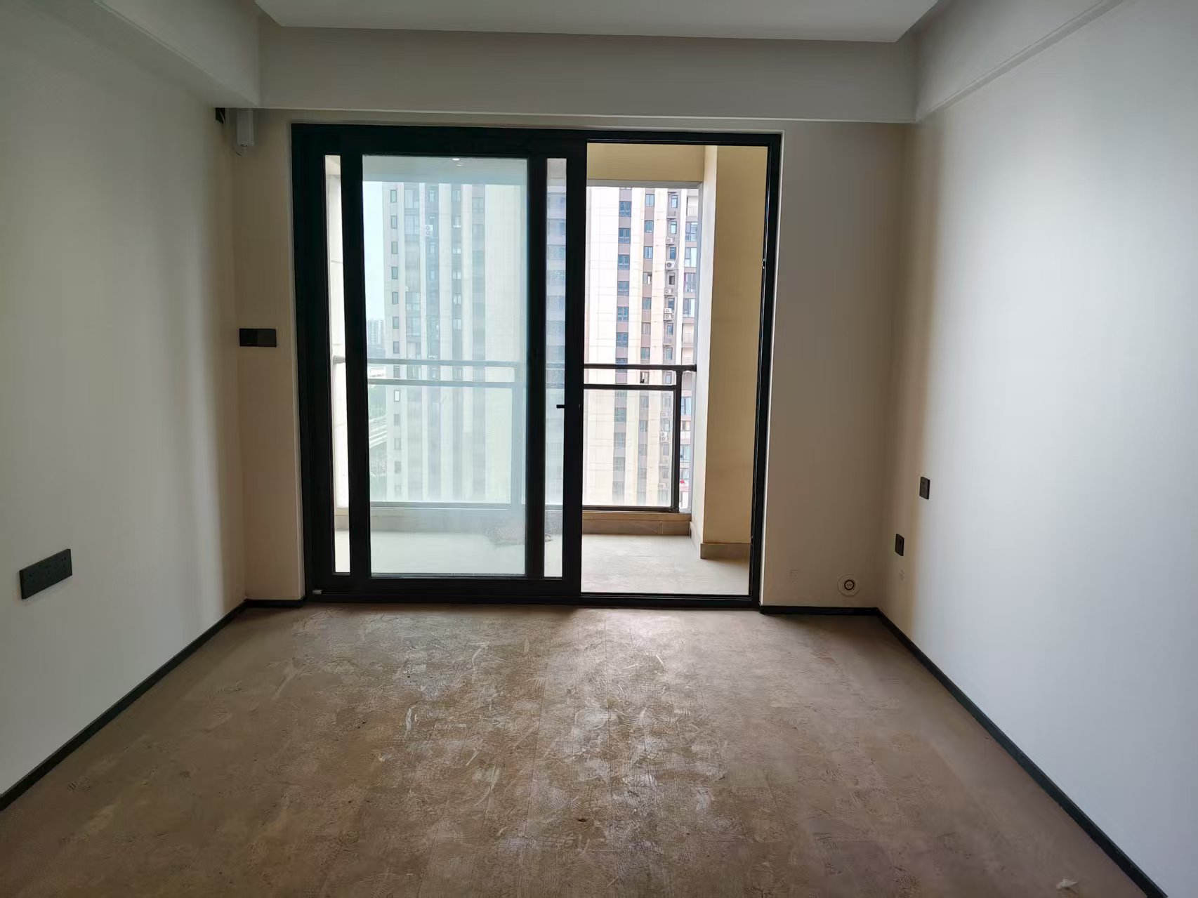 万科翡翠公园 3室2厅1卫 91.38m&sup2;