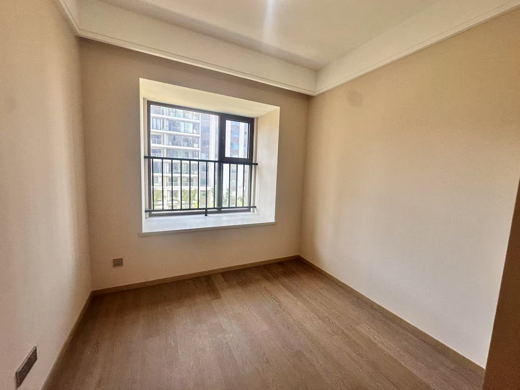 星湖泮 4室2厅2卫 142.24m&sup2;