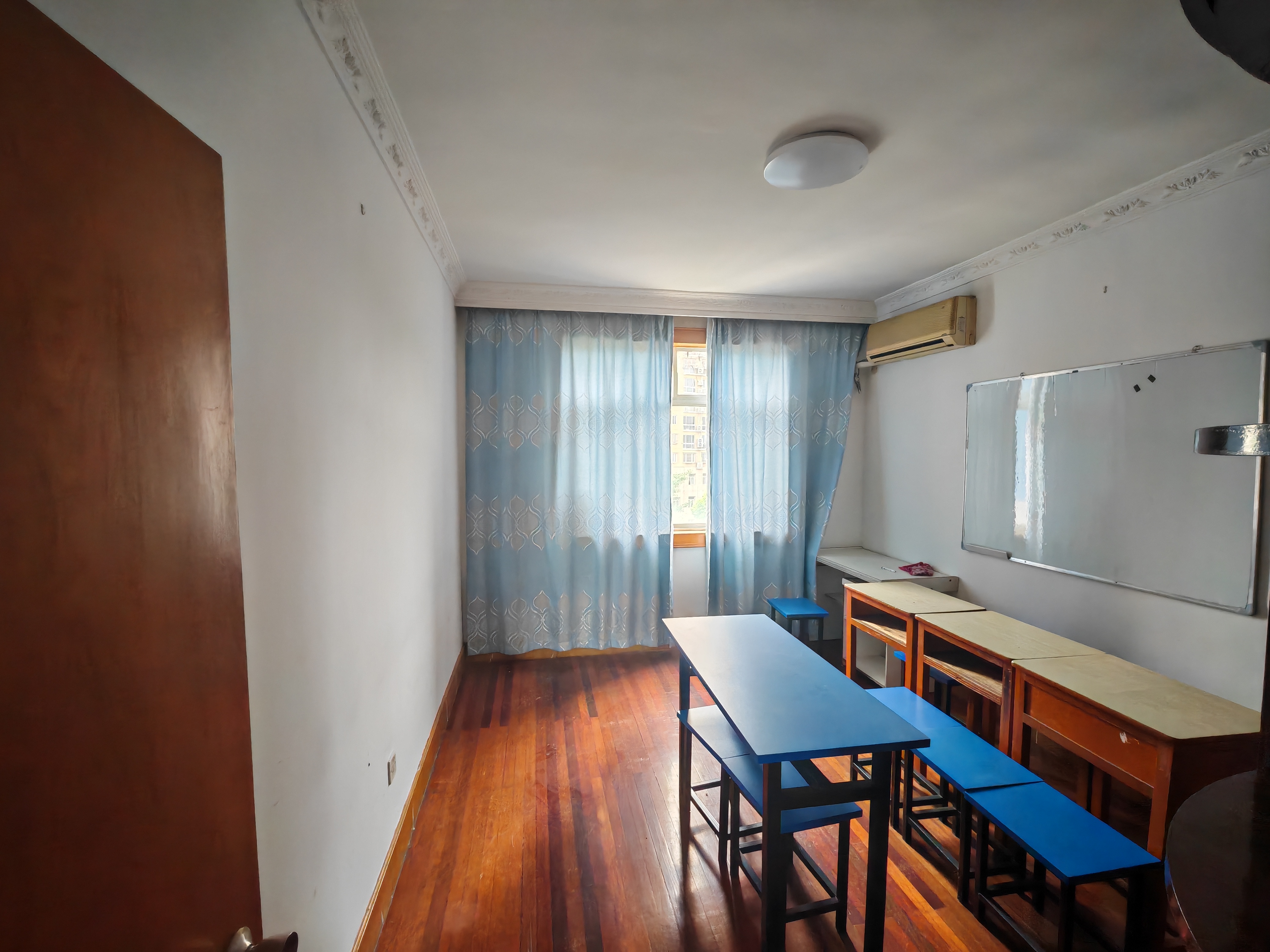 文峰新村 3室2厅1卫 110m&sup2;
